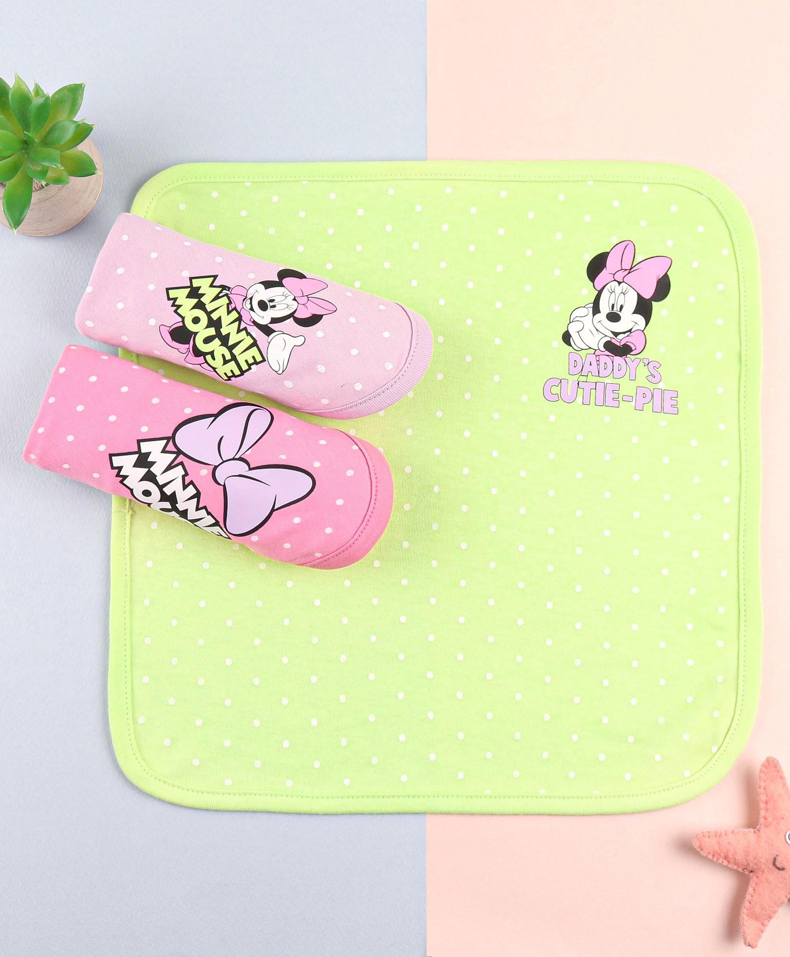 Babyhug Disney Interlock Knit Hand & Face Towel  With Minnie Mouse Graphics Pack of 3 L 30 x B 30 cm - Multicolor-picture-12
