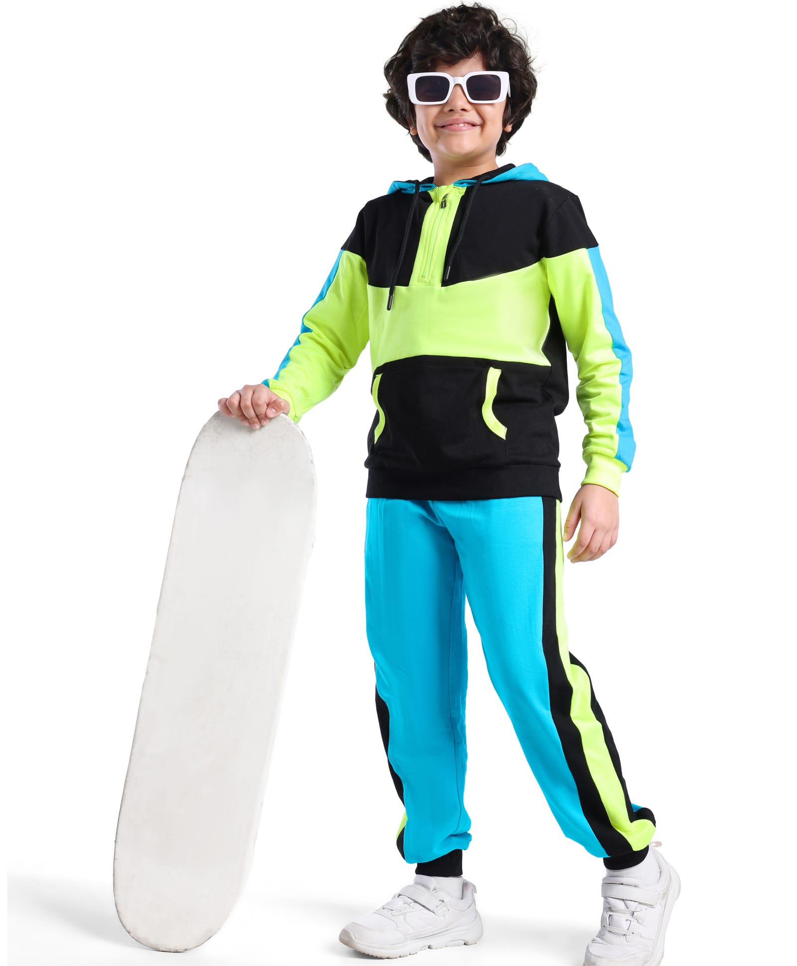 Ollington St. 100% Cotton Knit Full Sleeves Hooded Sweatshirt & Joggers Set with Cut & Sew Design - Black Blue & Green-picture-10