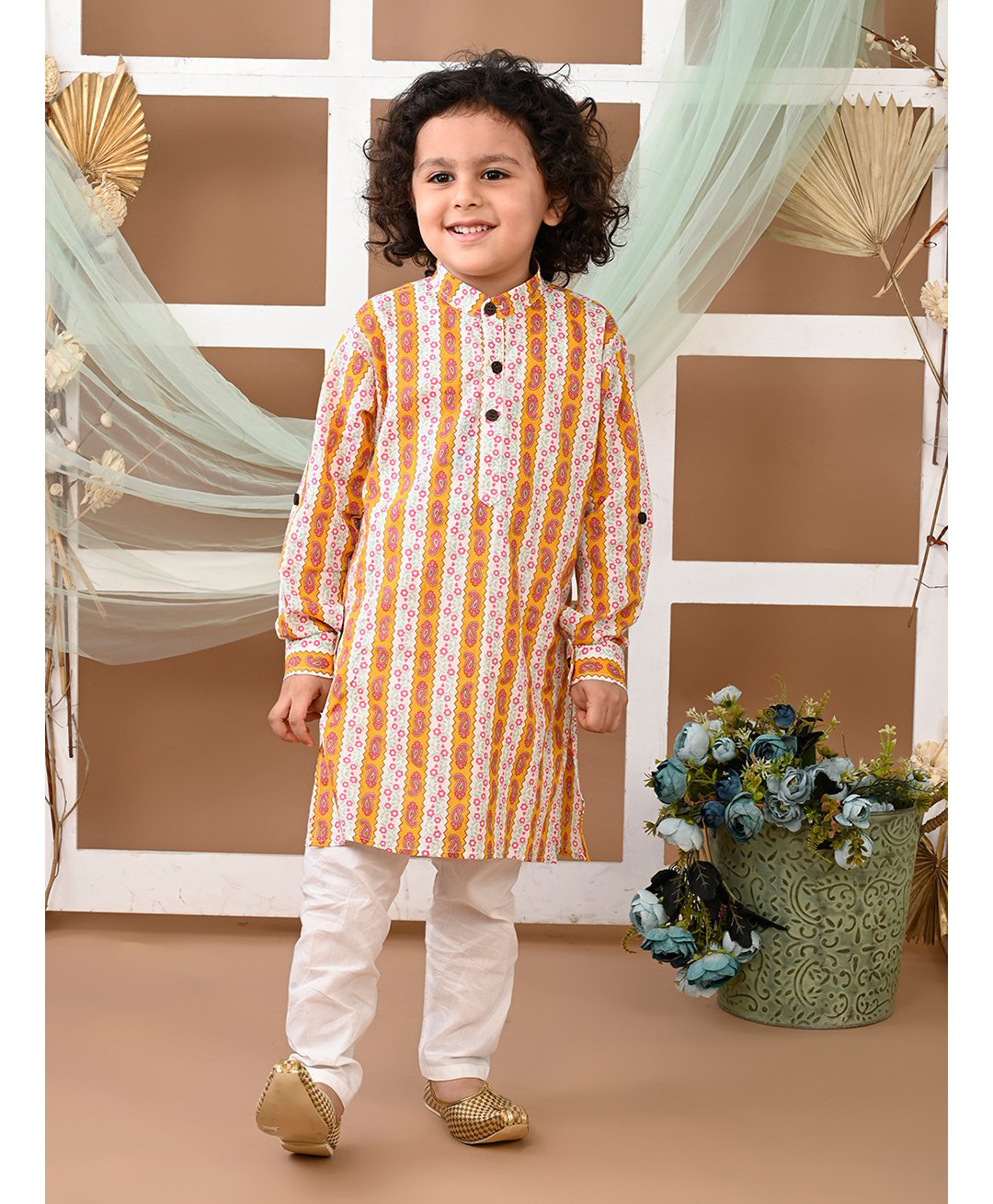 LIL PITAARA Pure Cotton Full Sleeves Floral & Paisleys Printed Kurta & Pyjama Set - Yellow-picture-14