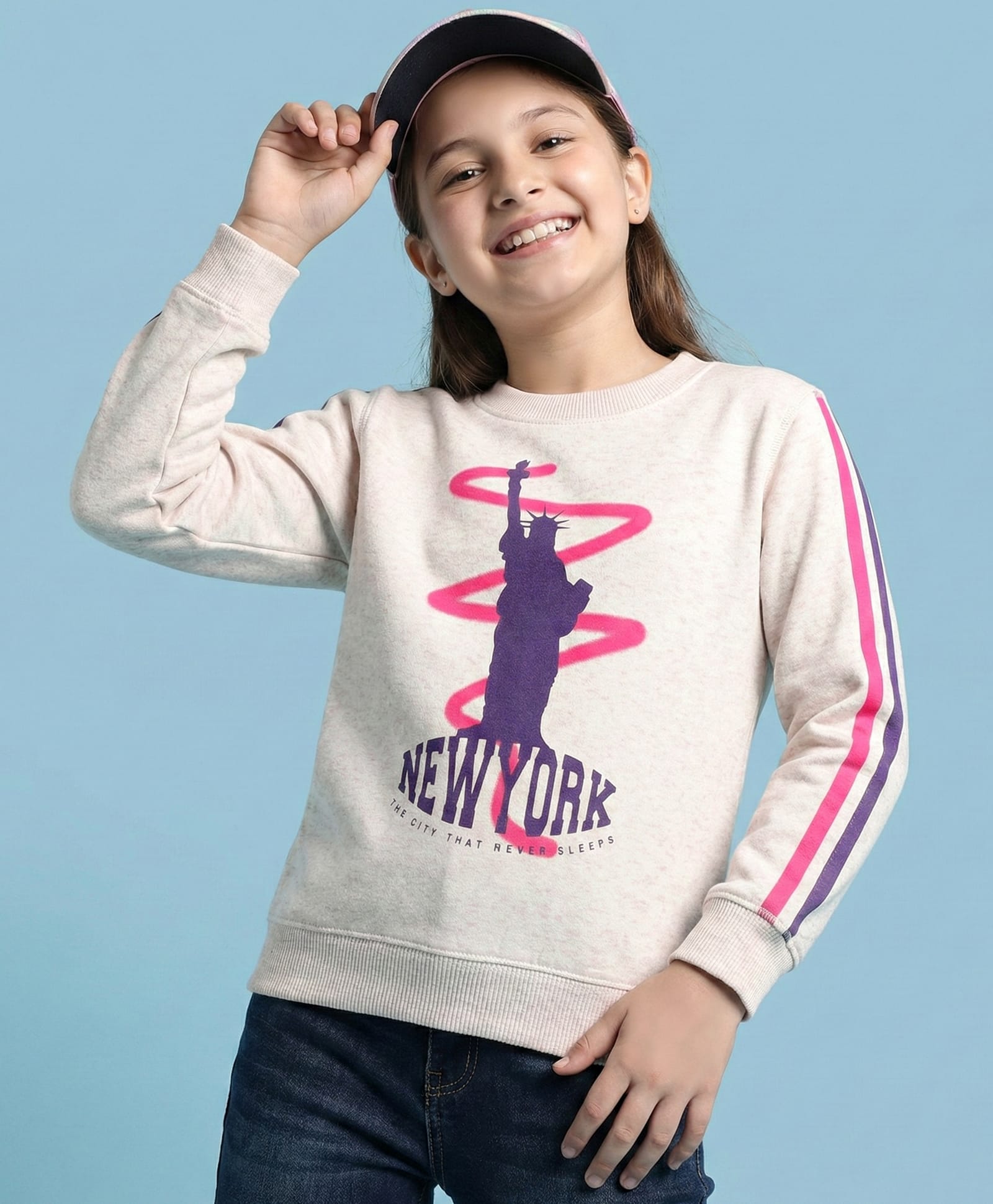 Doreme Fleece Knit Full Sleeves Sweatshirt with Text & Statue of Liberty Print -Off white-picture-26
