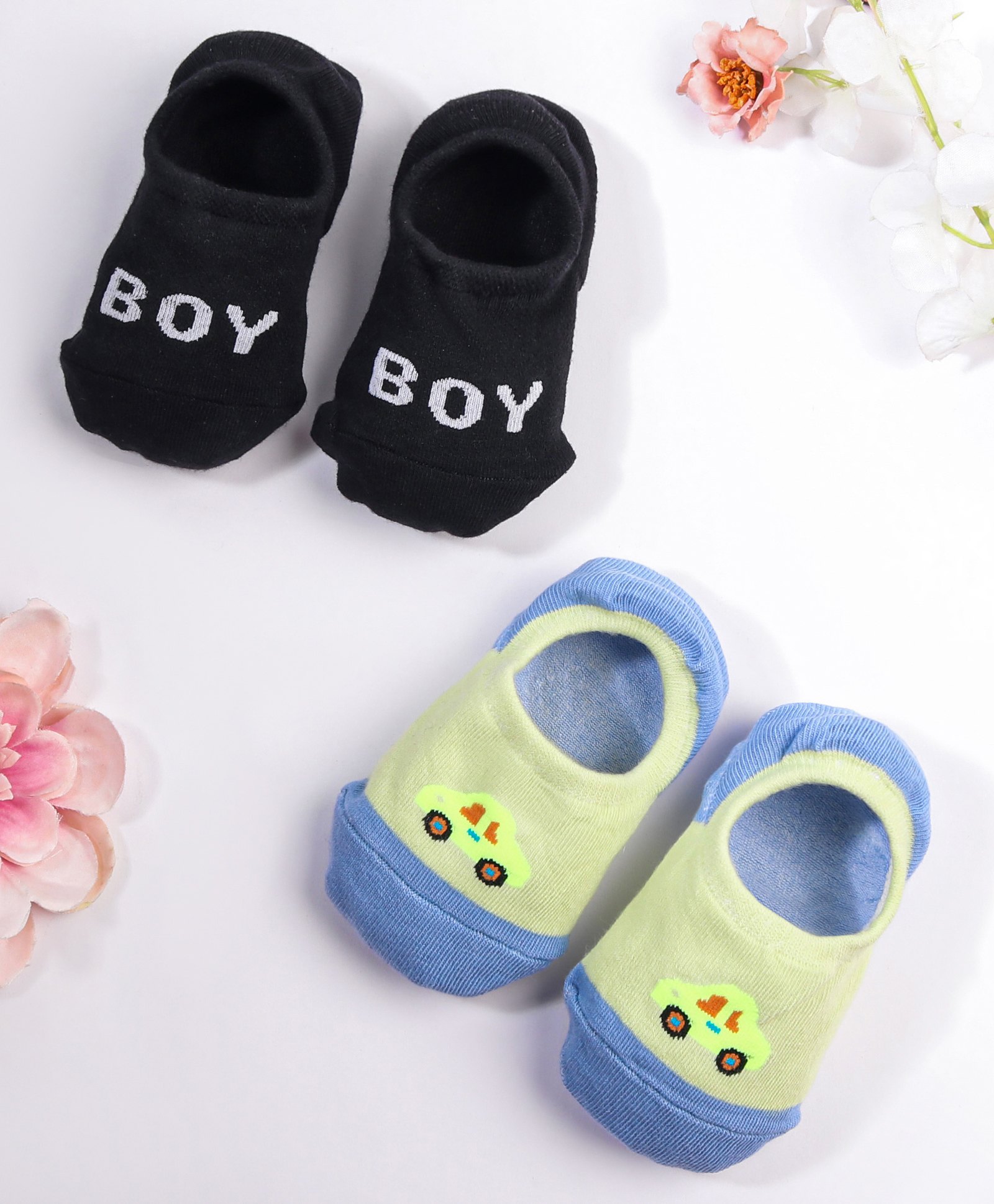 KIDLINGSS Pack Of 2 Boy & Car Printed Loafer Socks  - Black & Yellow-picture-19