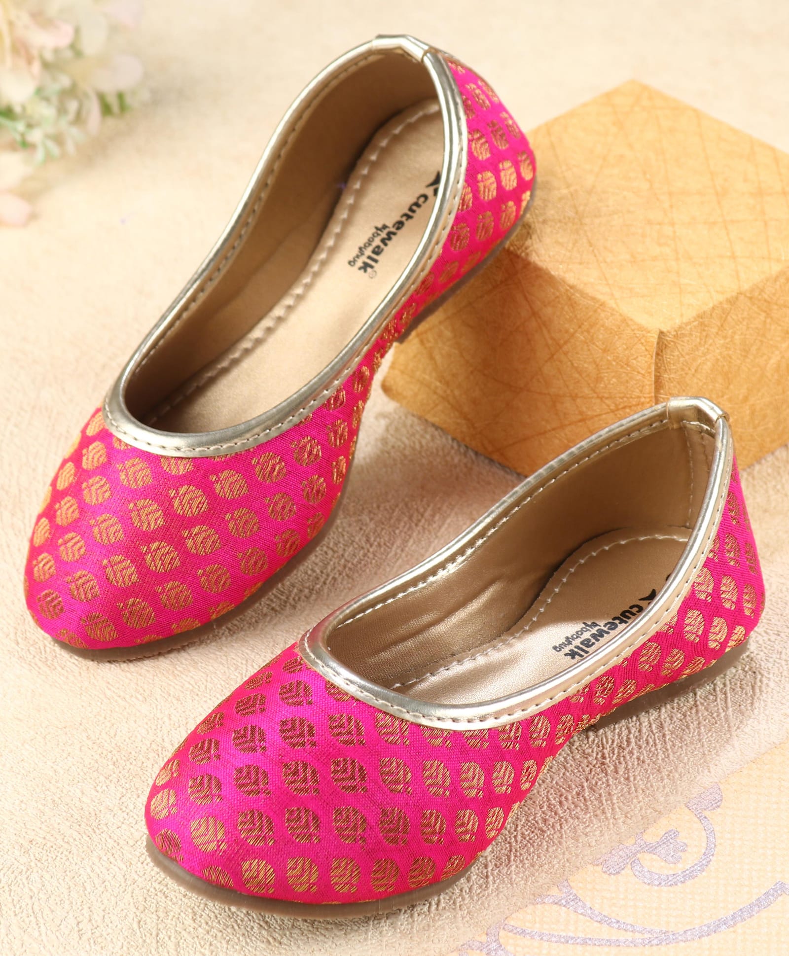 Cute Walk by Babyhug Slip On Mojaris - Pink