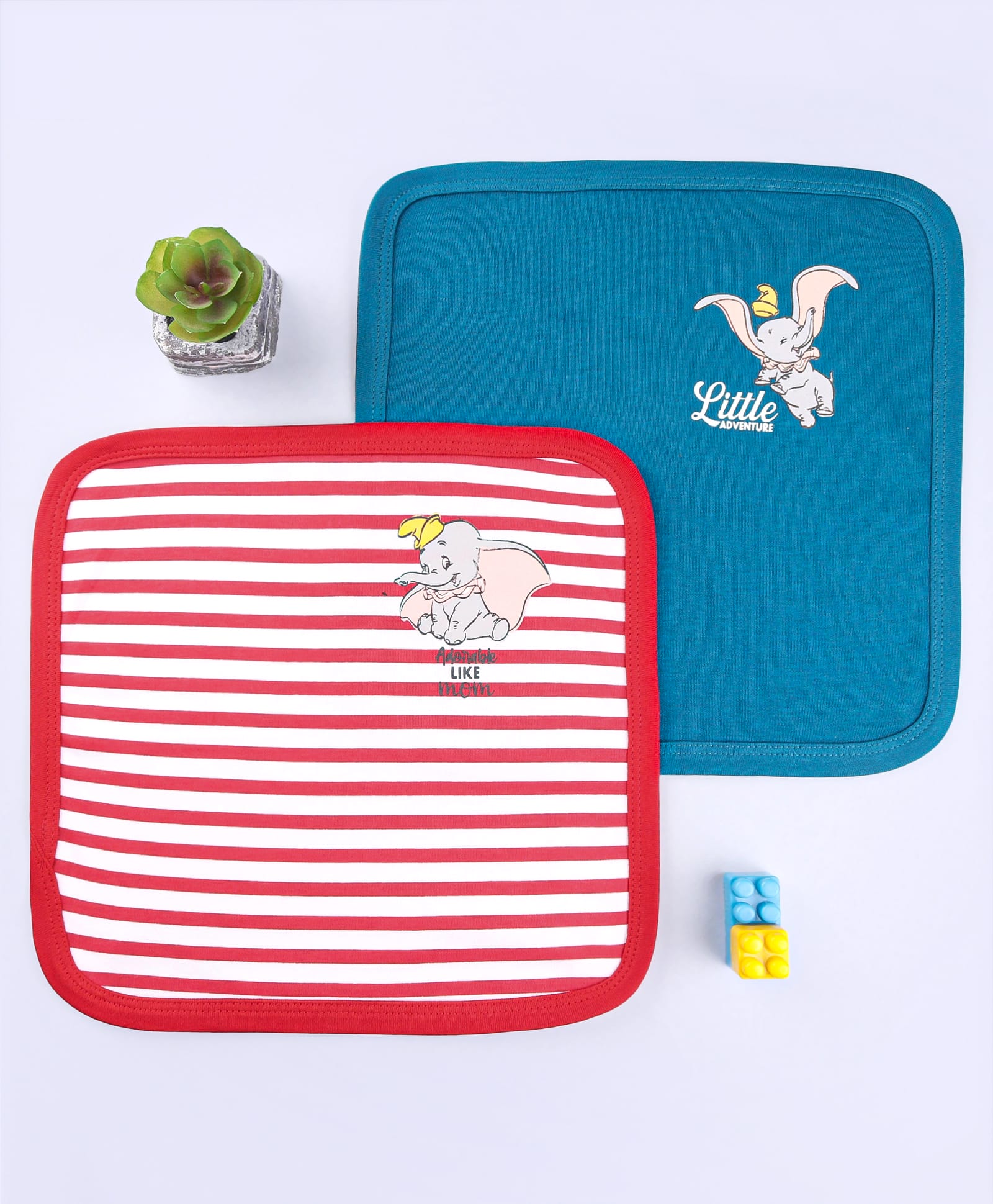 Babyoye Disney Interlock Knit Hands & Face Towel with Dumbo Graphic L 28 X B 28 cm Pack of 2 - Red & Teal Blue-picture-1