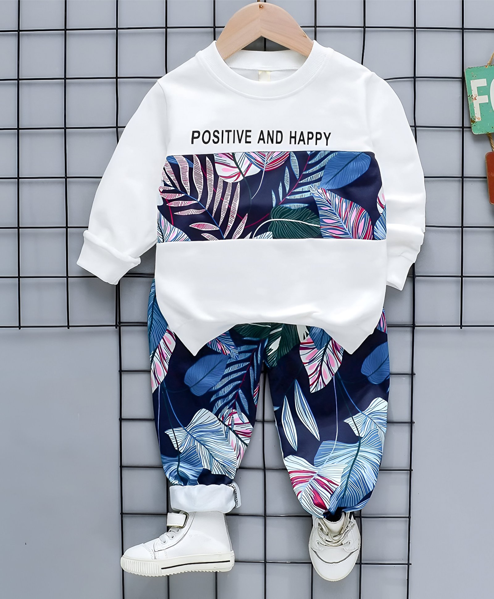 Googo Gaaga Cotton Full Sleeves Leaves Printed Sweatshirt & Joggers Set - White-picture-19