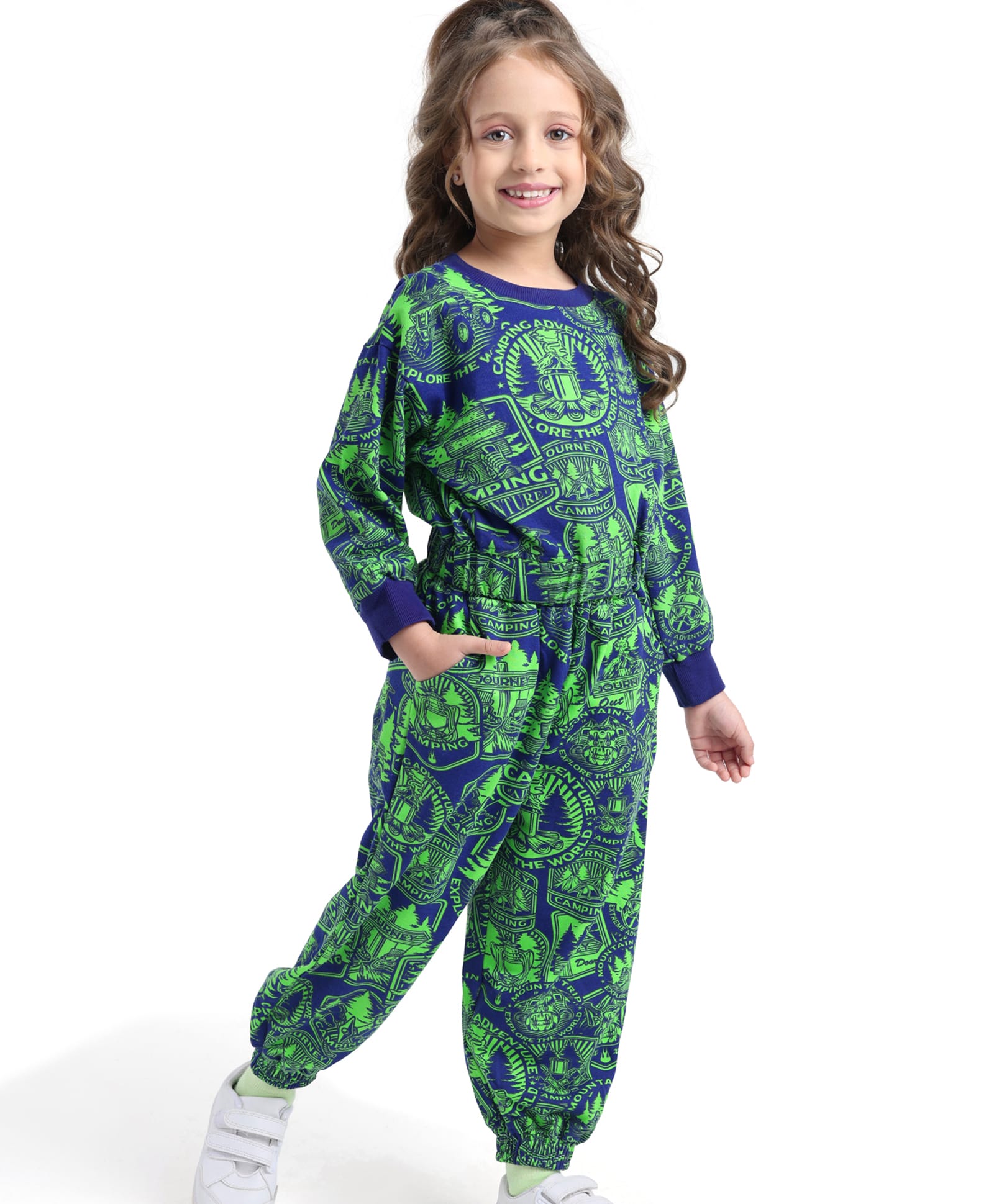 Ollington St. Looper Knit Full Sleeves Sweatshirt & Joggers Set with Text Print - Green & Navy Blue-image-29