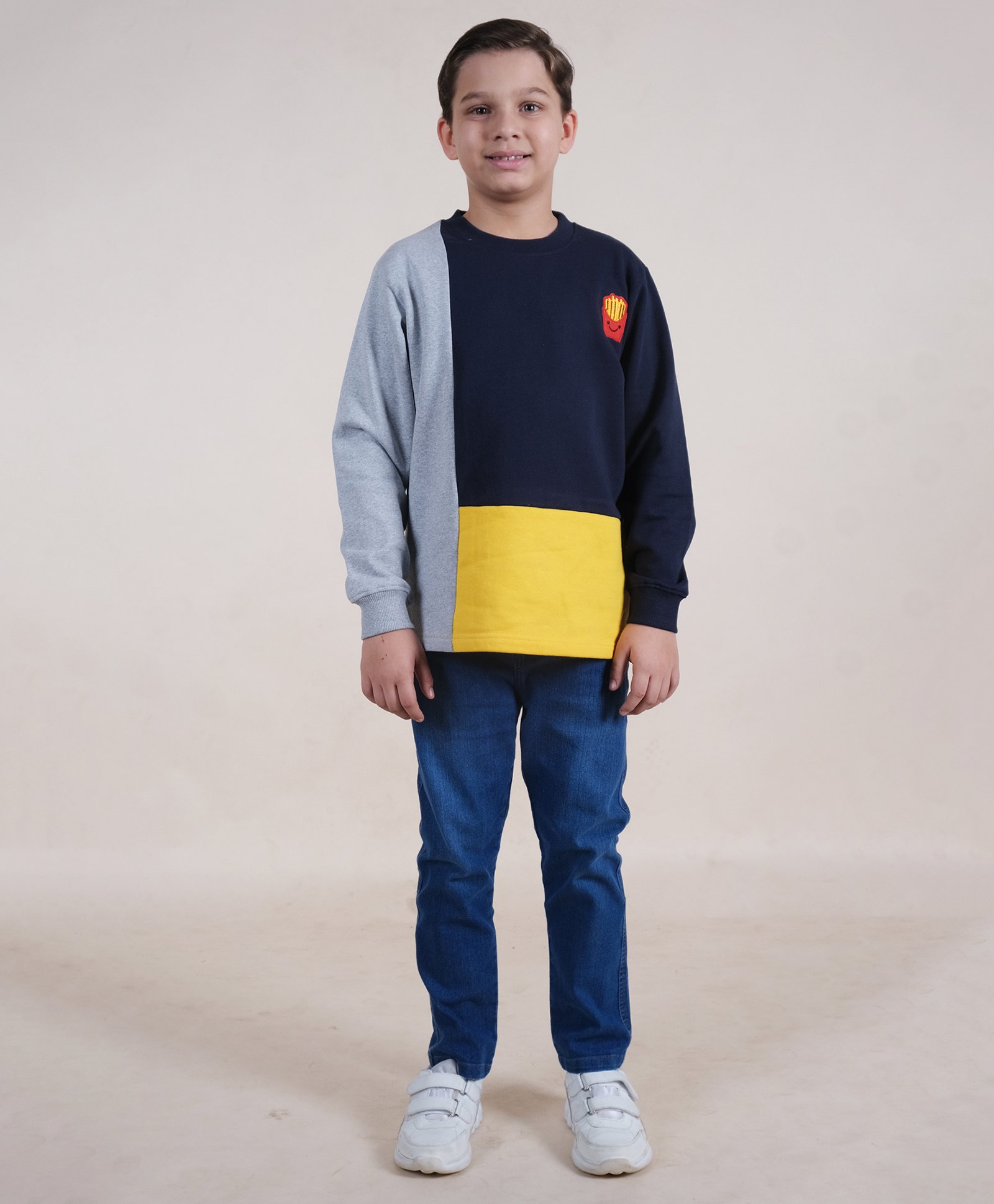 Kiddopanti Fleece Full Sleeves Fries Patch Designed Cut & Sew Sweatshirt With Solid Jeans Set - Navy Blue-picture-12