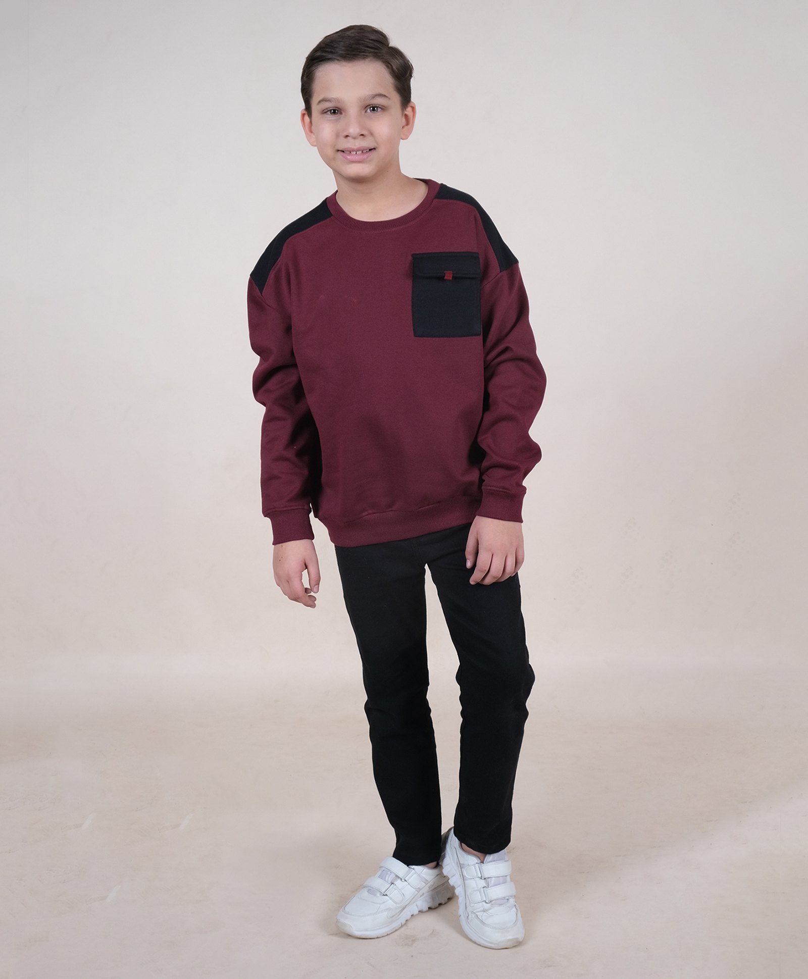 Kiddopanti Fleece Full Sleeves Pocket Detailed Cut & Sew Sweatshirt With Solid Jeans Set - Maroon & Black-picture-23