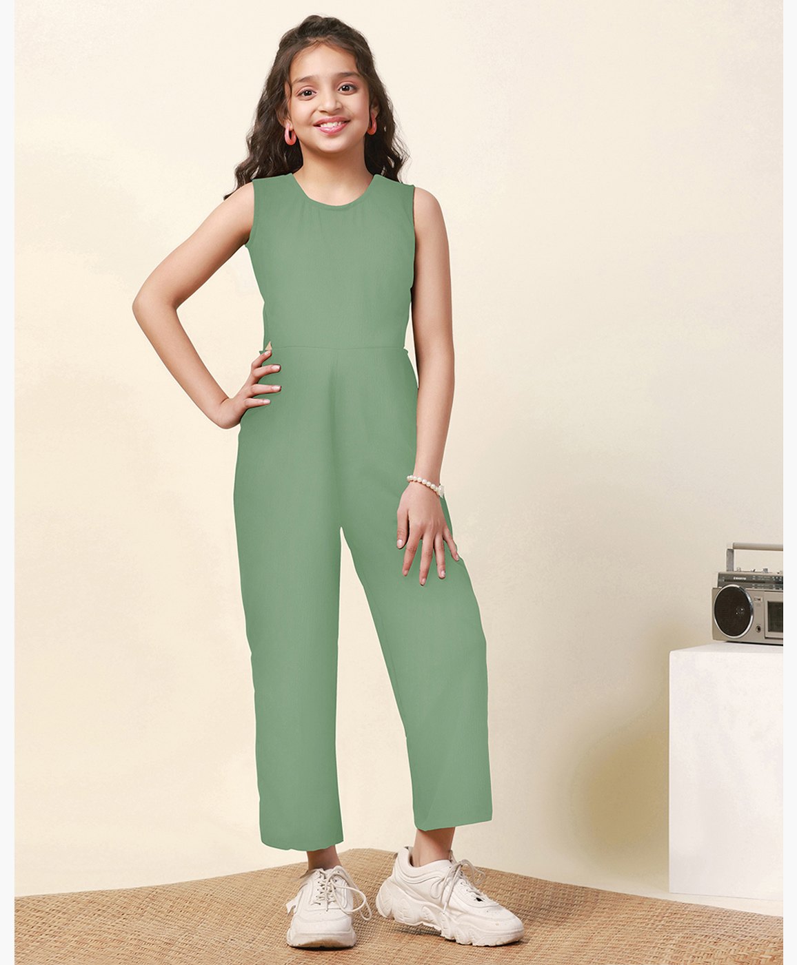 Fashion Dream Sleeveless Solid Jumpsuit - Pista Green-image-26