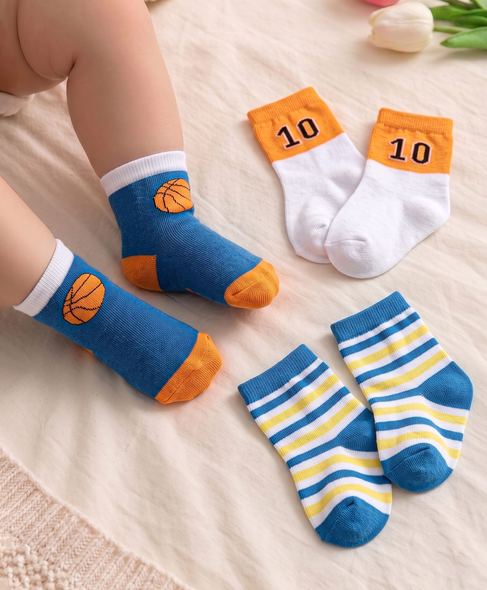 Cute Walk by Babyhug Knit Ankle Length Socks With Basketball Design - White Blue & Orange-image-14