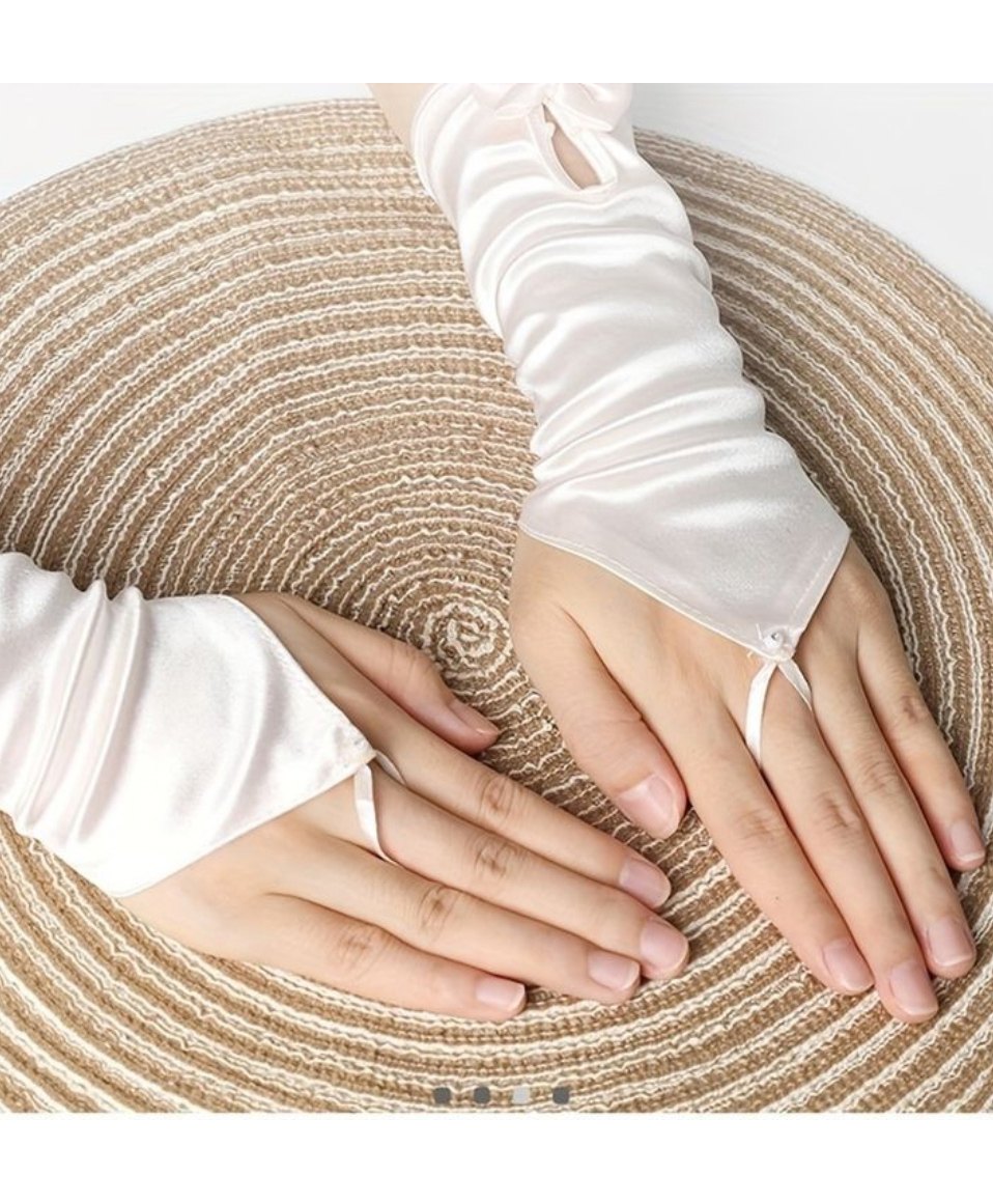 Tipy Tipy Tap Fingerless Bow Gloves - Ivory-picture-24