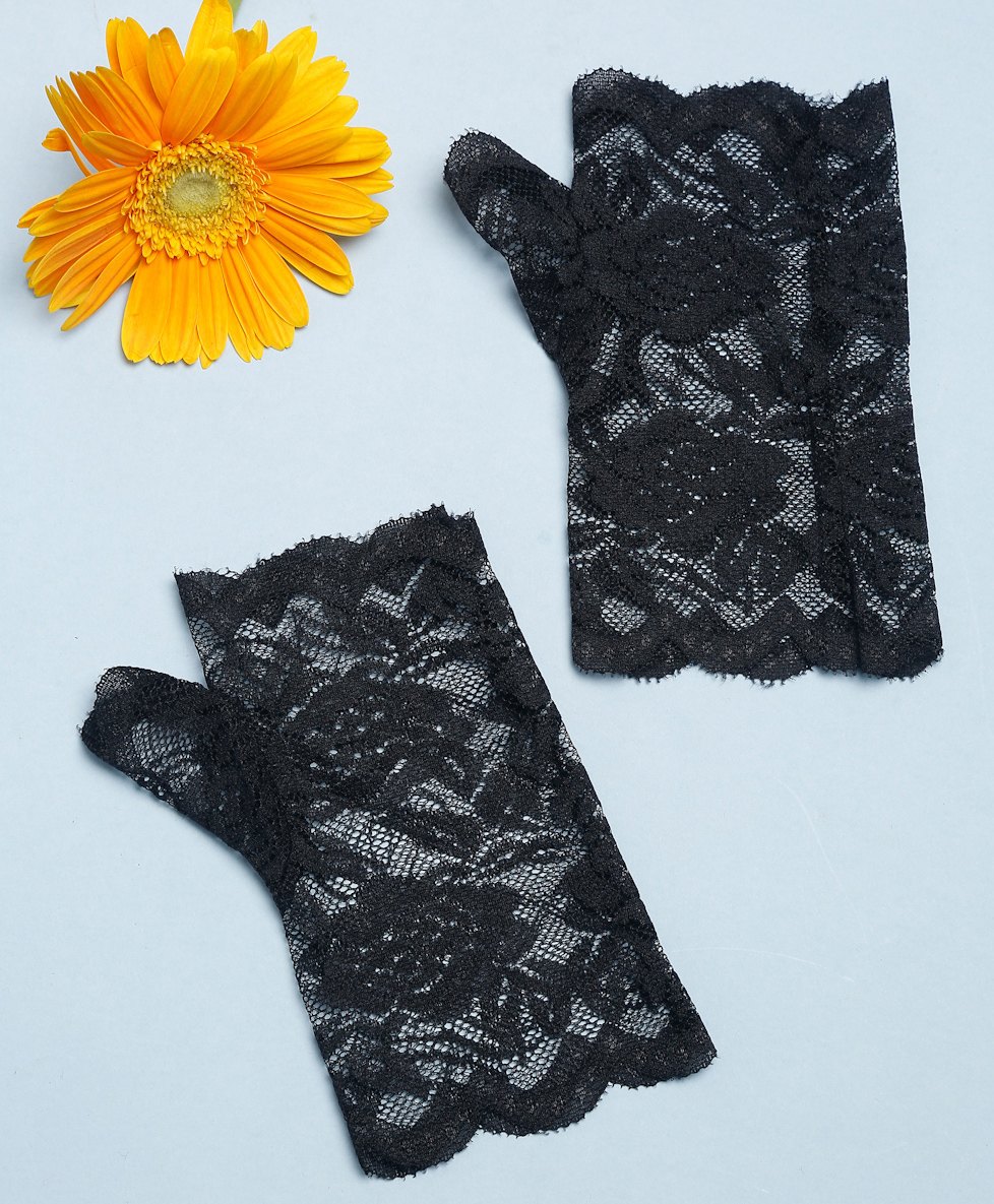 Tipy Tipy Tap Fingerless Self Net Gloves - Black