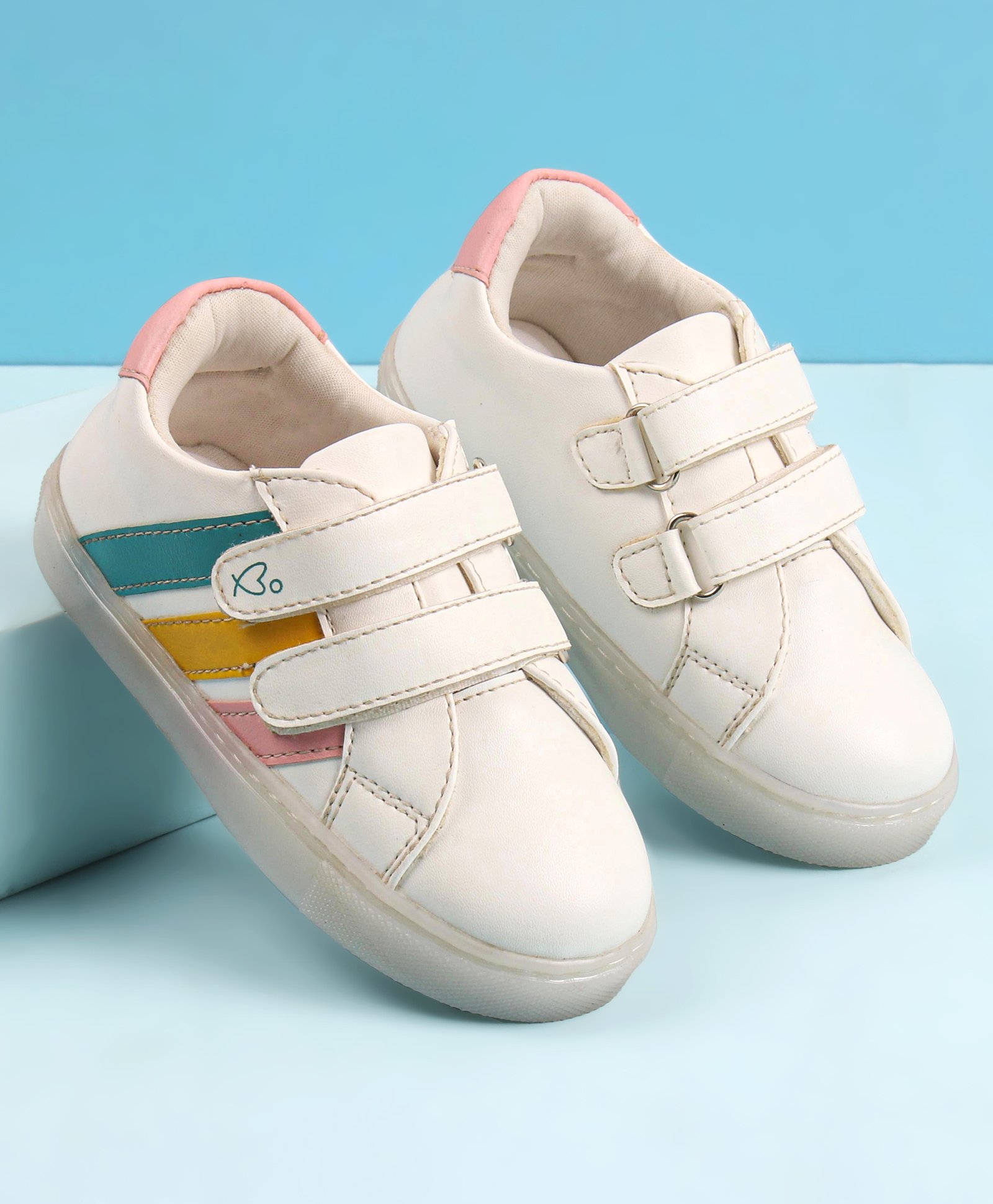 Babyoye Velcro Closure Casual Shoes - White-picture-10