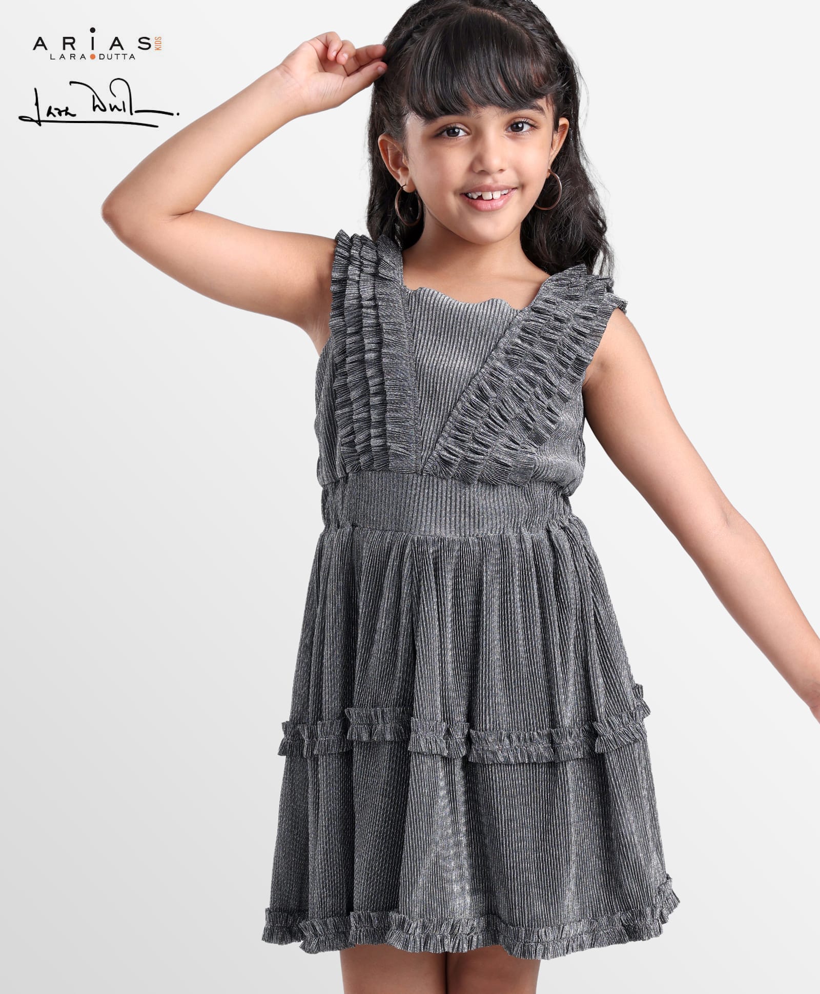Arias Woven Sleeveless Metallic Pleated Shiny Party Dress With Lining - Black-image-42