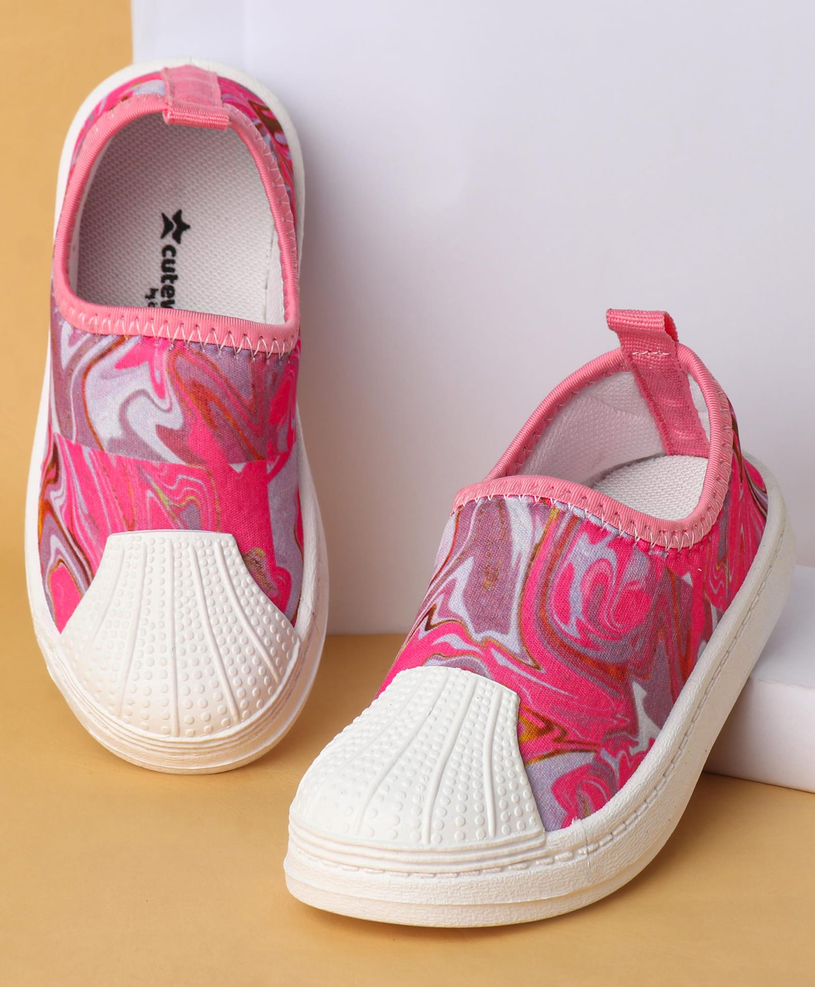 Cute Walk by Babyhug Slip On Casual Shoes with Abstract Print - Pink-image-30