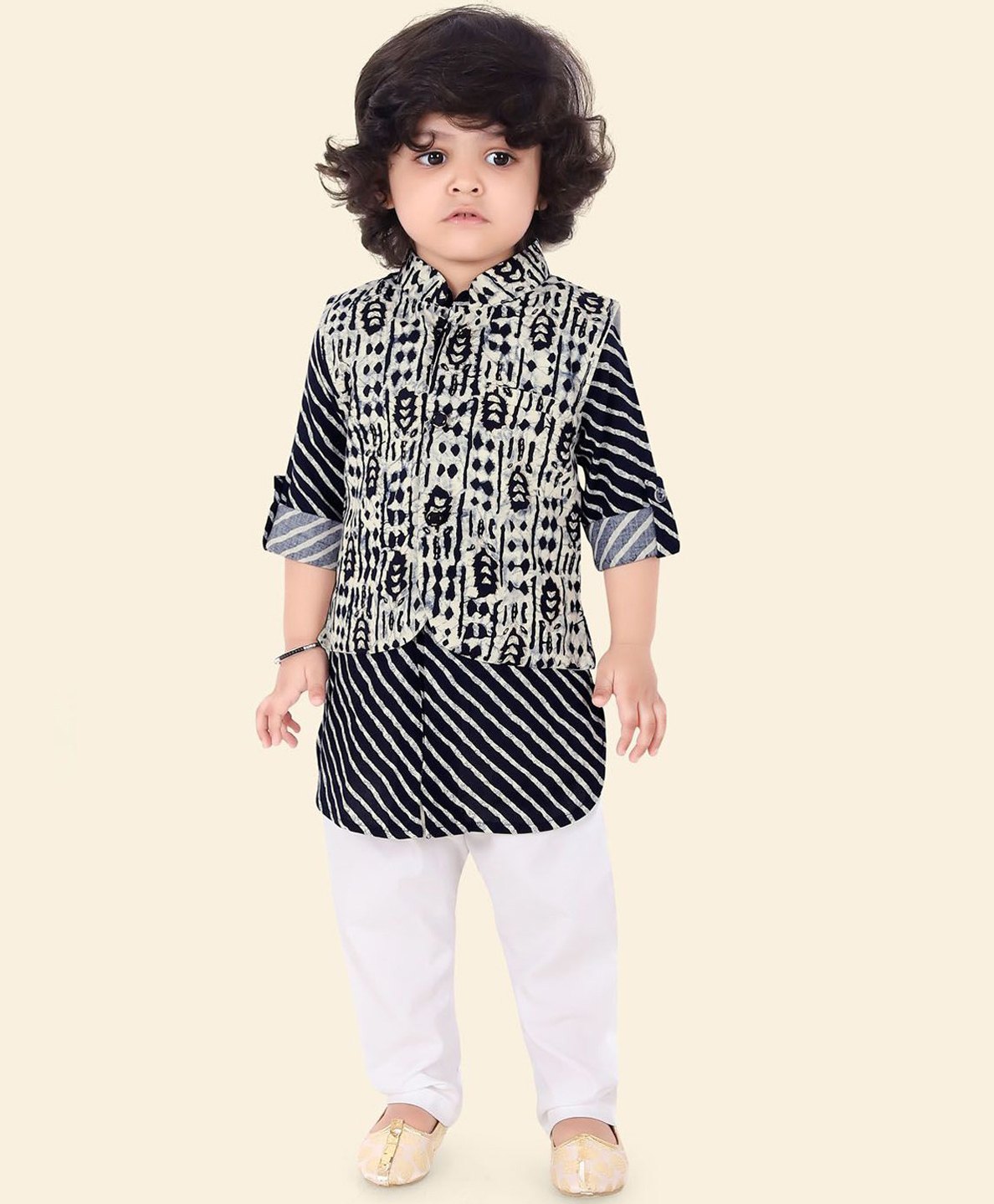 ETHNIKS NEURON Cotton Silk Full Sleeves Leheriya Printed Kurta & Solid Pyjama With Abstract Printed Jacket Set - Navy Blue-image-12