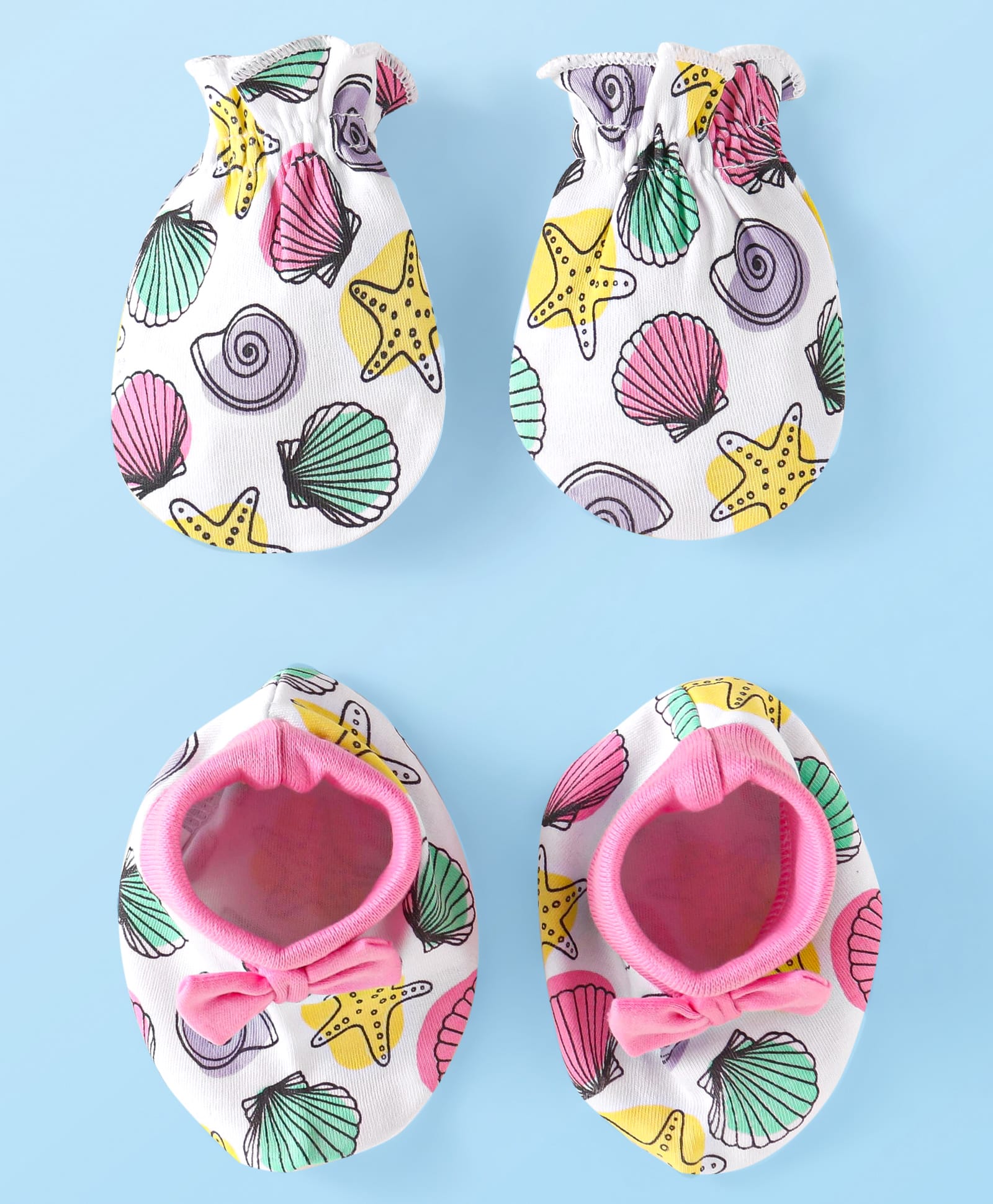 babyhug 100% cotton knit mittens & booties with sea life prints & bow applique - white