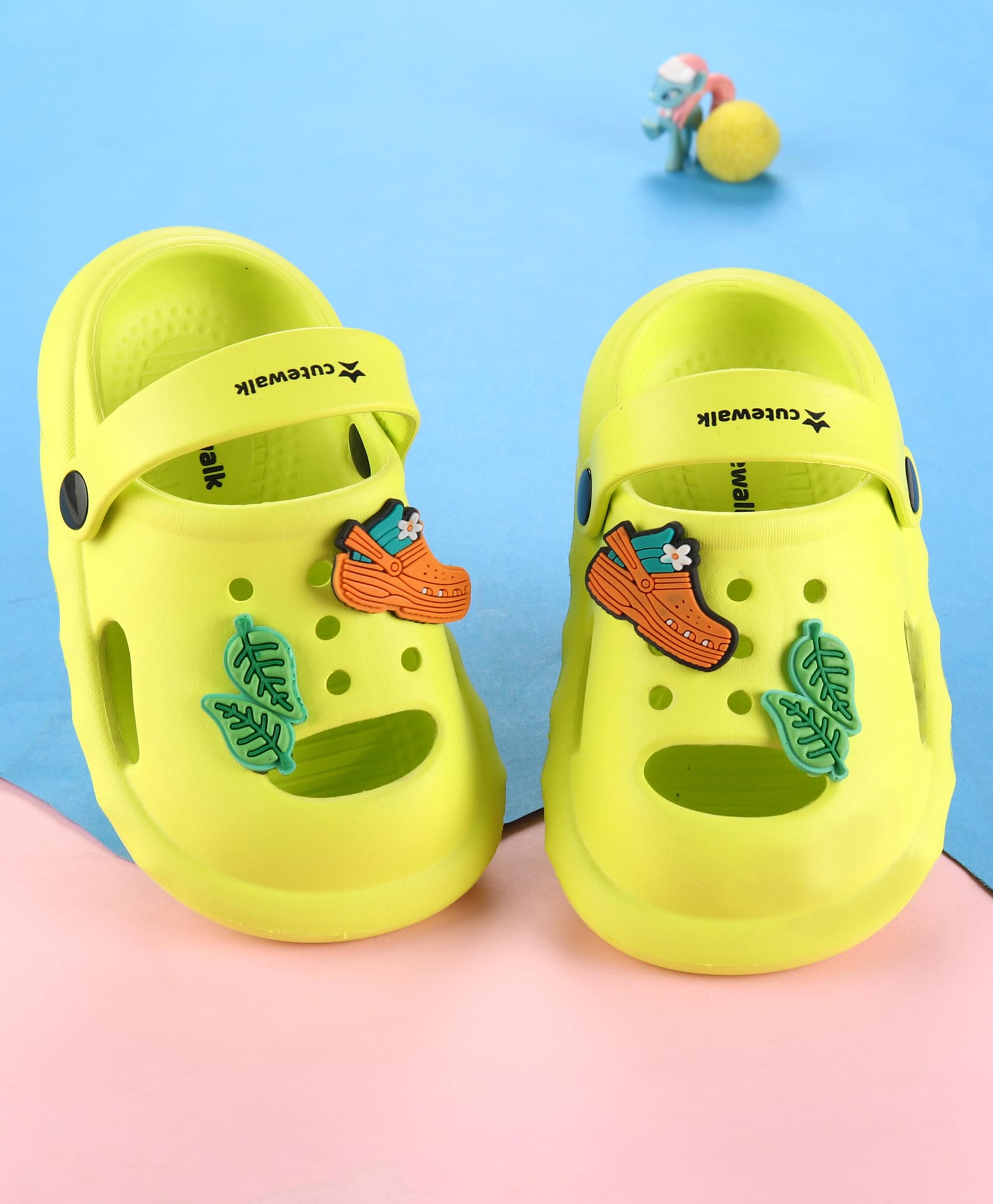 Cute Walk by Babyhug Clogs Shoe Appliques - Limegreen-picture-16