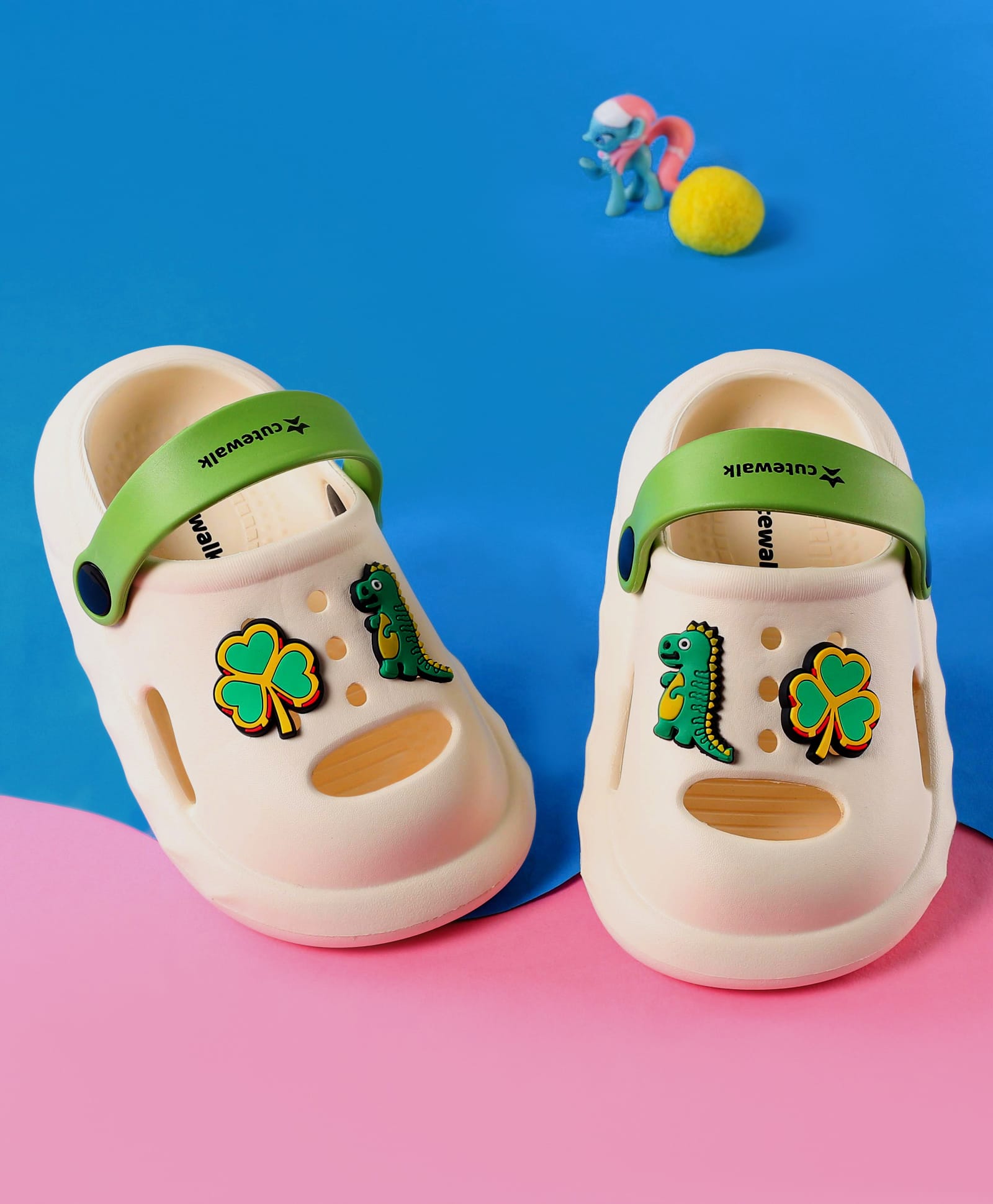 Cute Walk by Babyhug Clogs With Backstrap Closure Dino & Clover Appliques - White-picture-13