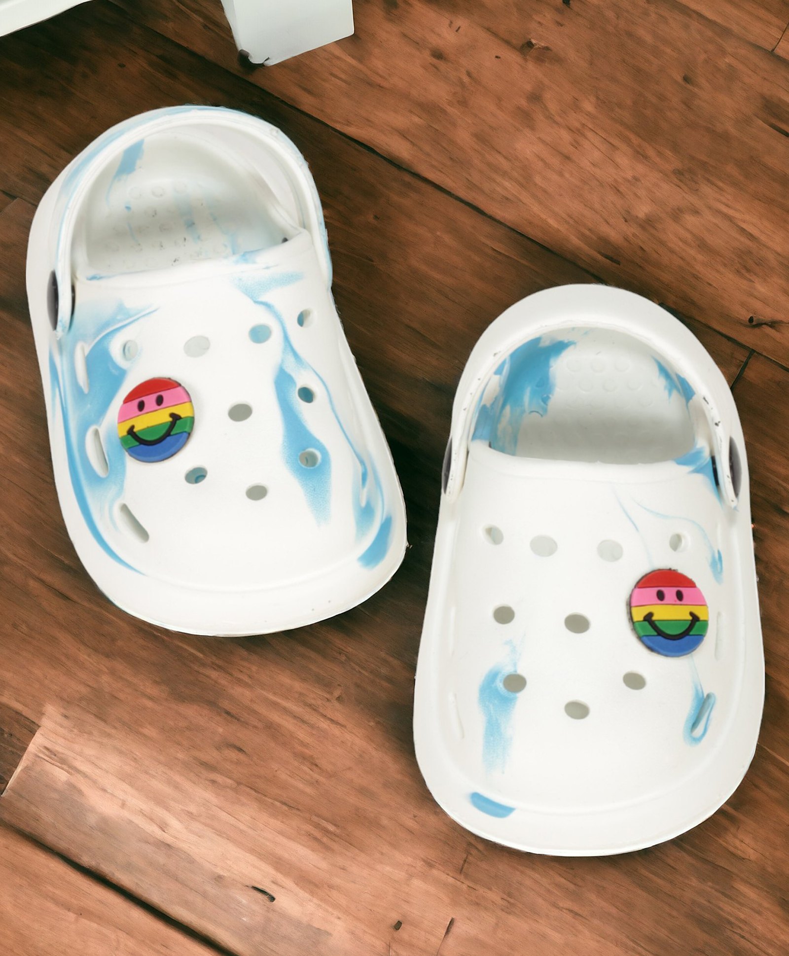 Lil Lollipop Smiley  Applique Detailed Anti Slip Clogs - White-picture-13