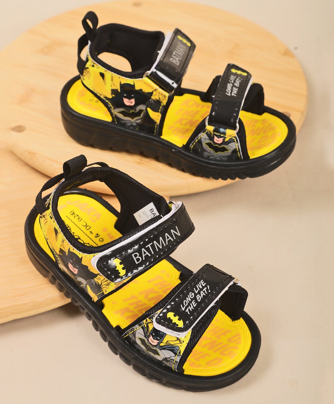 Kidsville DC Comics Featuring Batman Printed Sandals - Yellow-picture-13