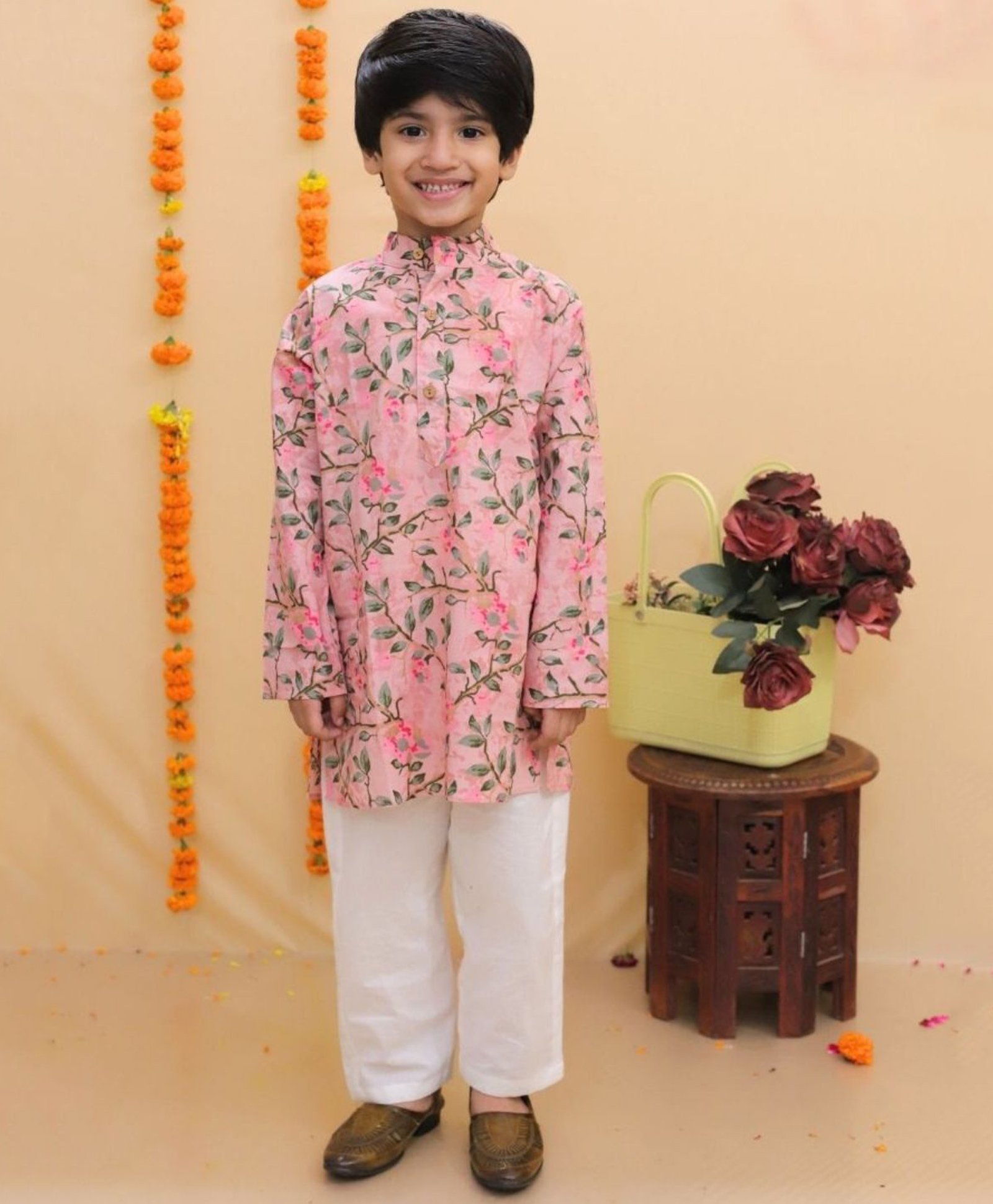 Vastrarth Cotton Full Sleeves Floral Printed Kurta Pyjama Set - Pink-image-49