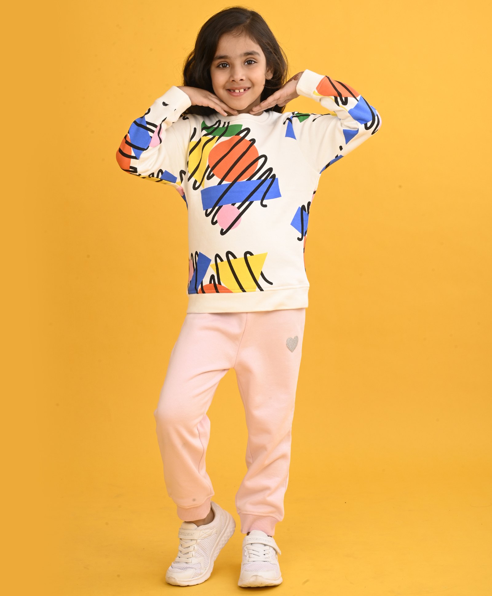 Anthrilo Fleece Long Sleeves Shapes Printed Sweatshirt With Comfort Fit Jogger - White & Pink-picture-13