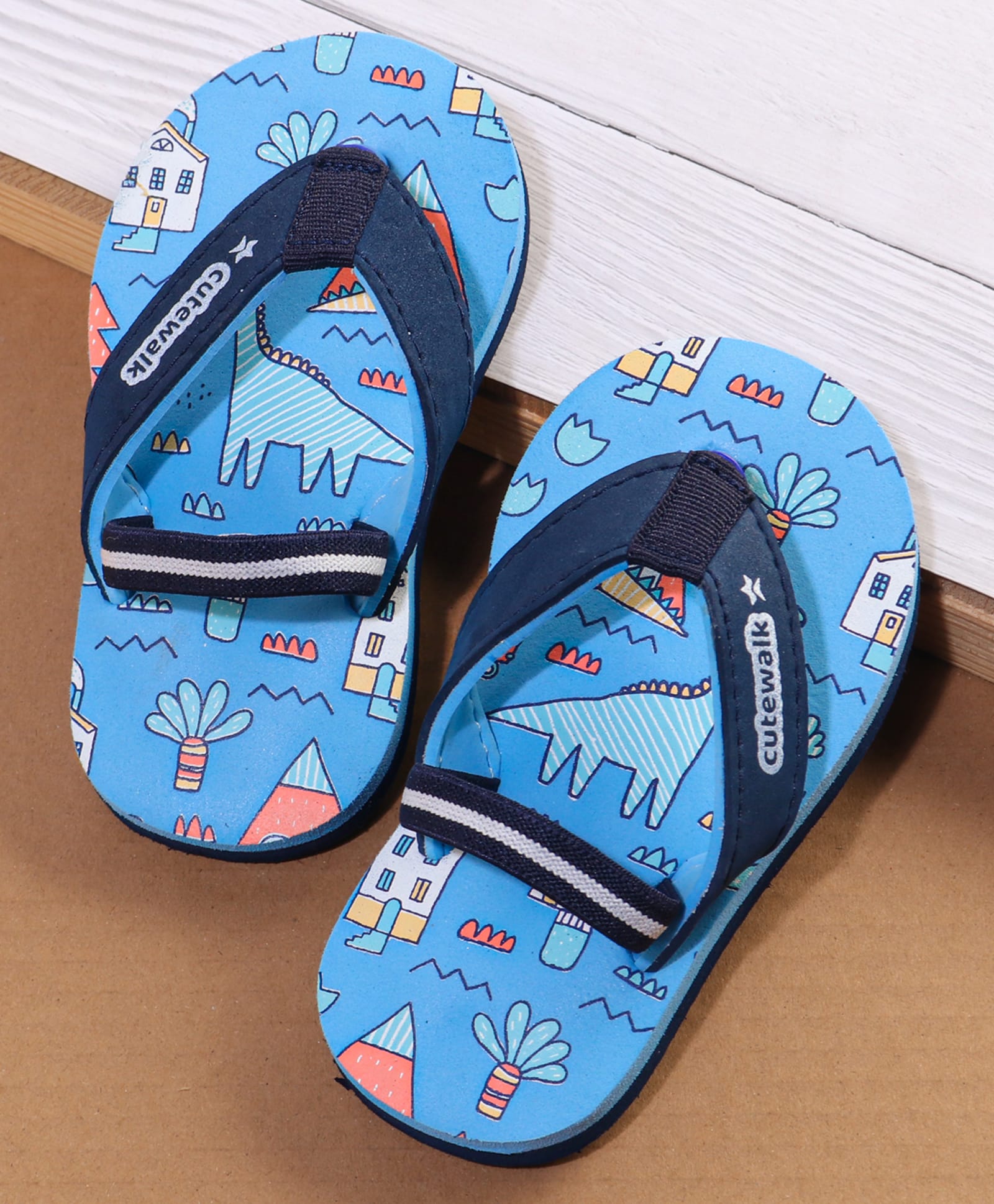 Cute Walk by Babyhug Flip Flop With Back Strap - Blue