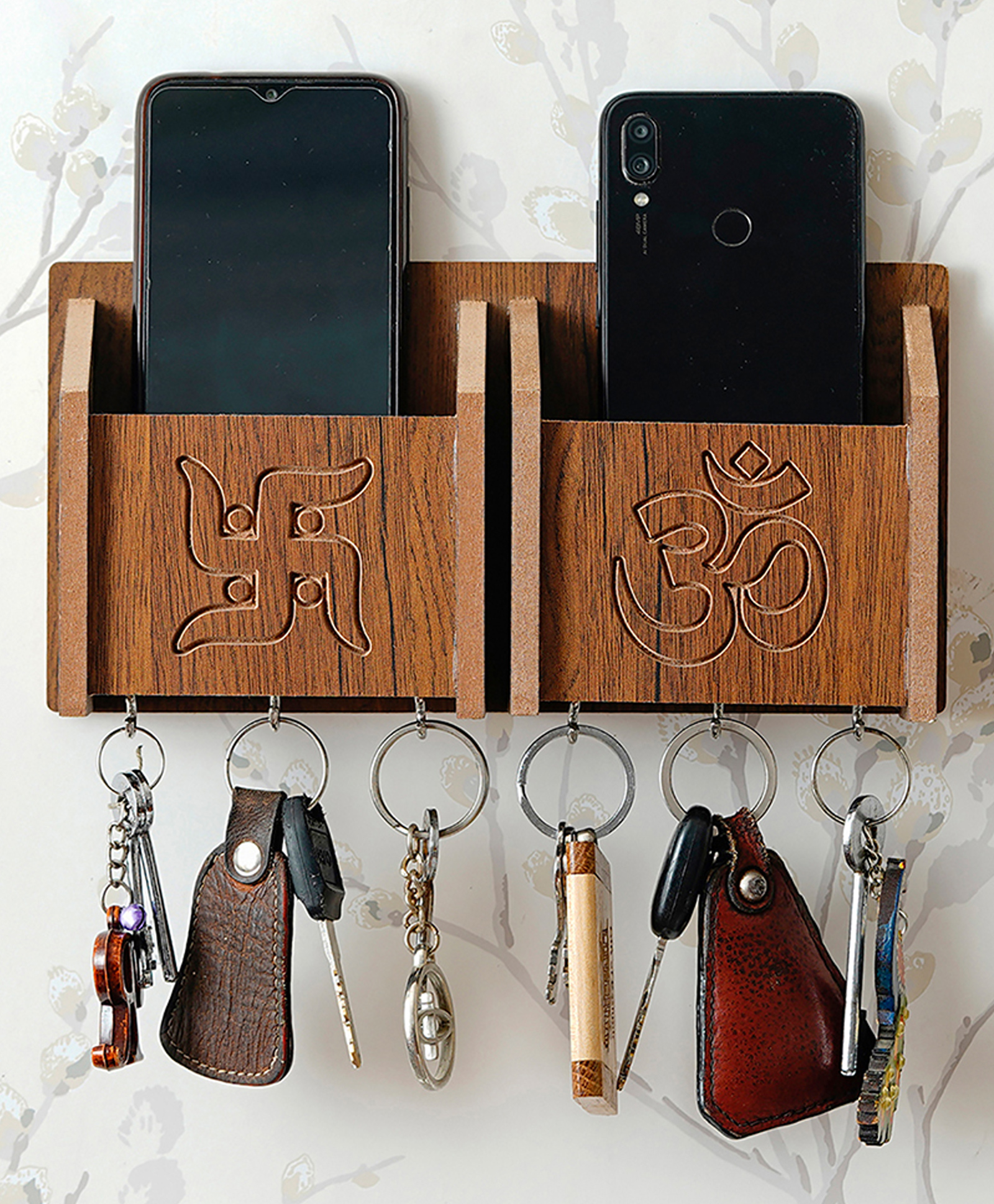 eCraftIndia Swastik and Om Engraved Multiutility 6 Hooks Wooden Keyholder-picture-16