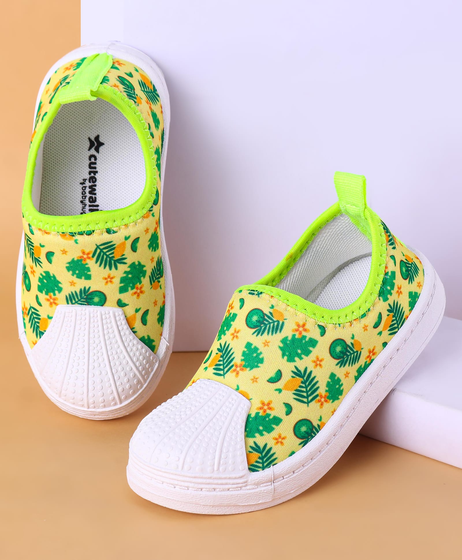 Cute Walk by Babyhug Slip On Casual Shoes With Floral & LeafPrint - Green-picture-19
