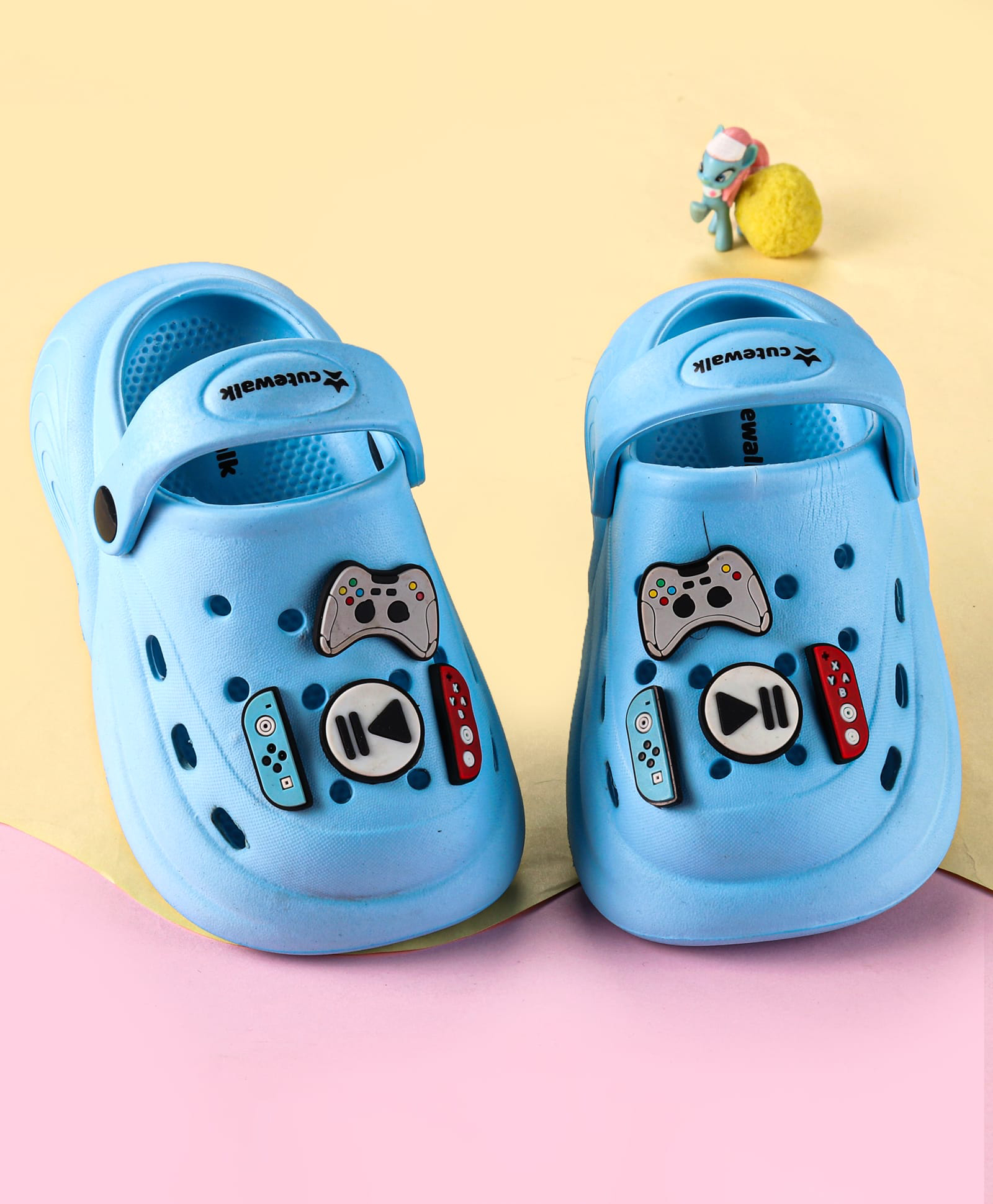 Cute Walk by Babyhug Backstrap Clogs with Video Game Applique - Blue-picture-17