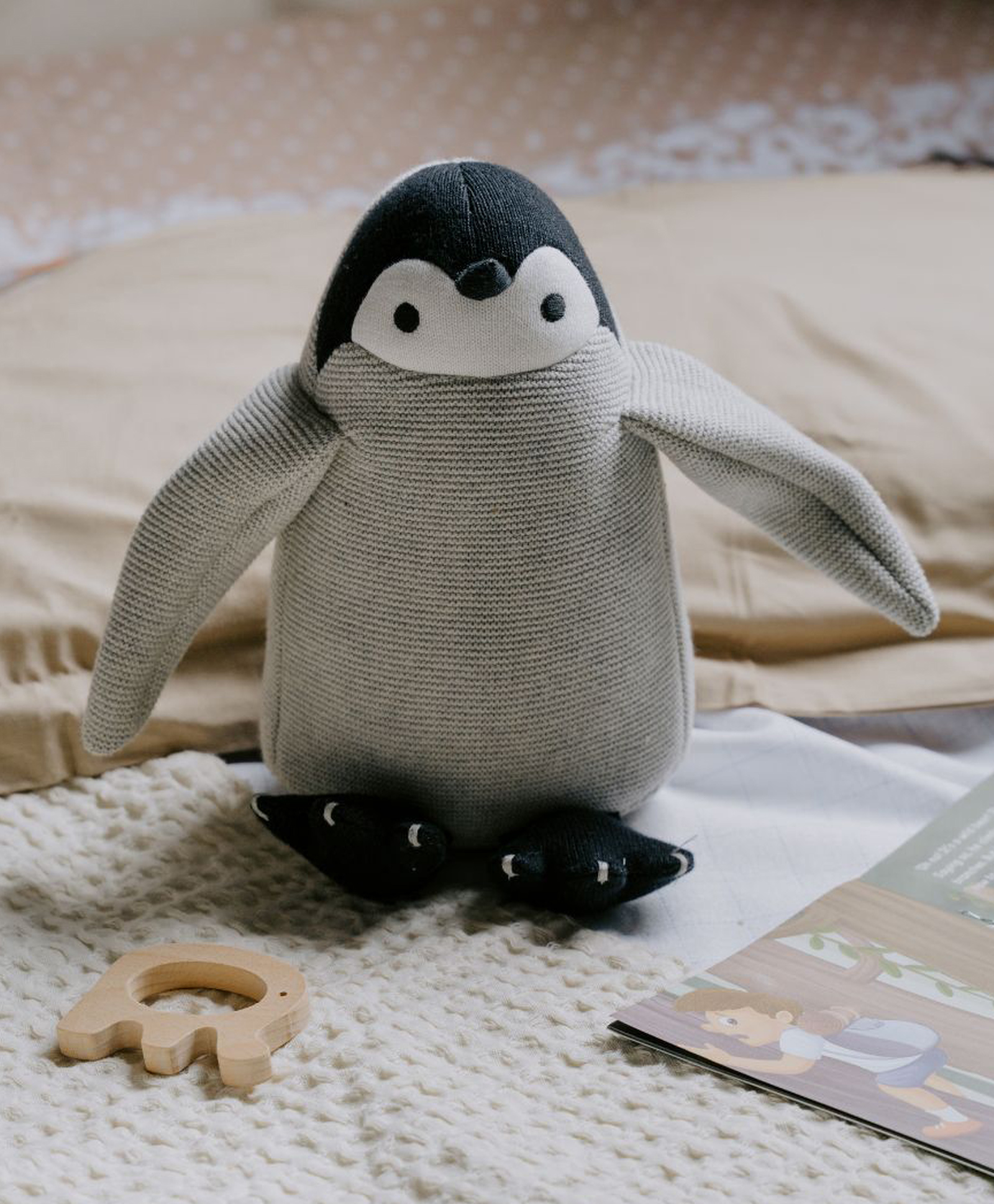Nesta Toys Penguin Plush Toy for Kids Snuggly Knitted Cotton Soft Toy - Height 15 cm-image-21