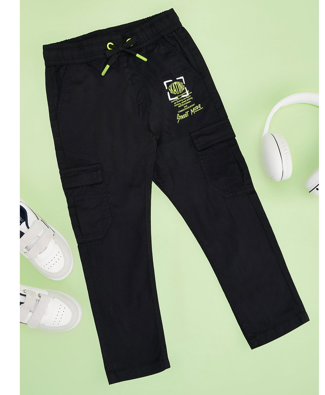 Pantaloons Junior Cotton Pocket &Typography Printed Trousers - Black-picture-24
