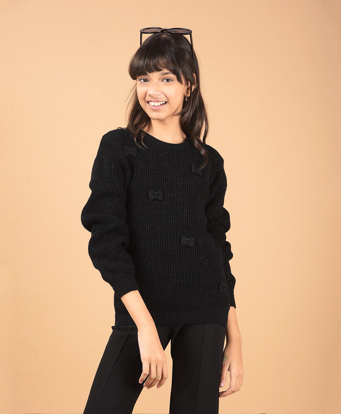 CRIMSOUNE CLUB Full Sleeves Bow Applique Sweater - Black-picture-13
