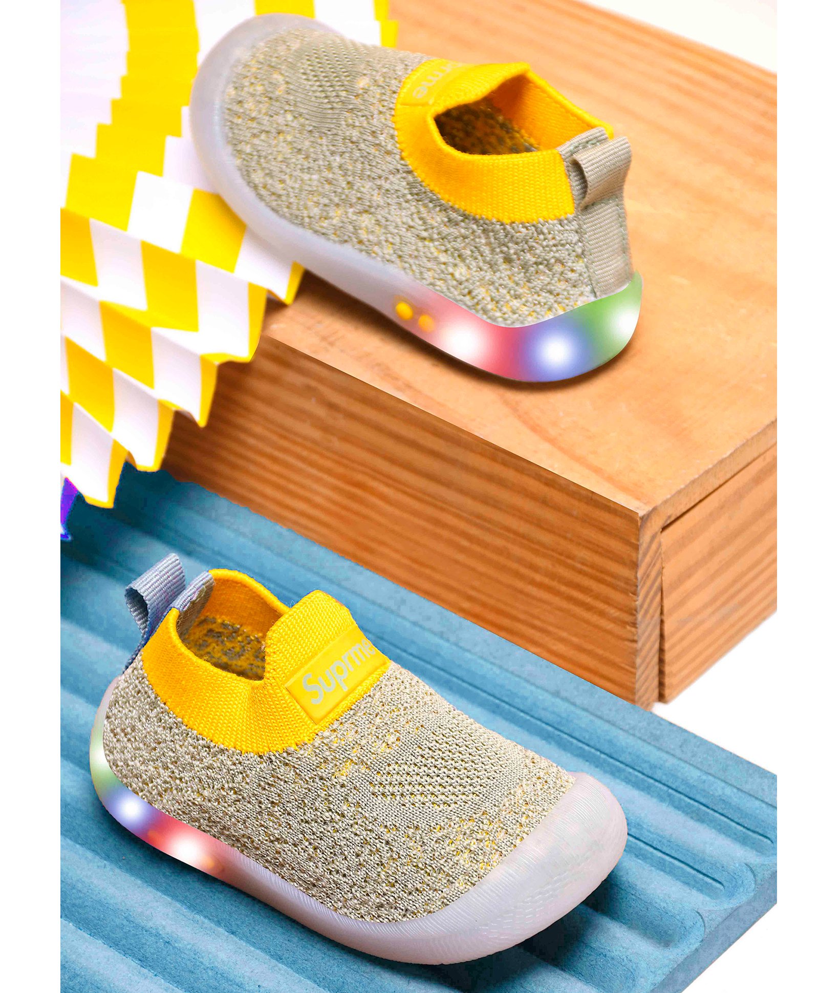 KATS Colour Blocked & Mesh Detailed LED Shoes - Green-picture-18