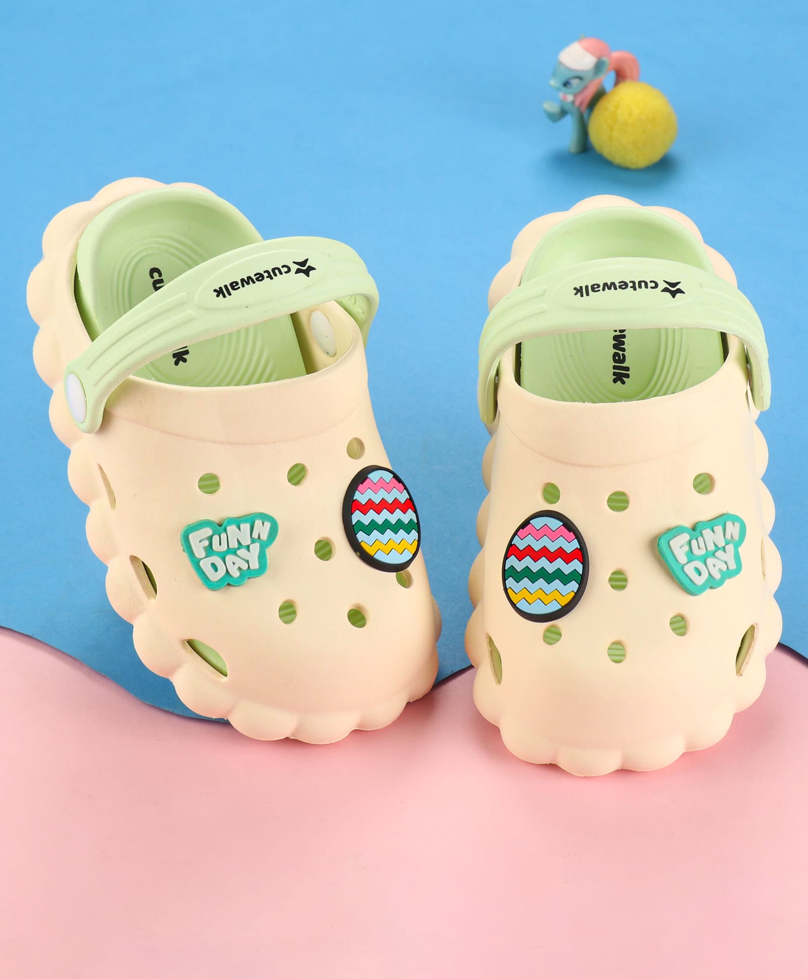 Cute Walk by Babyhug Clogs with Back Strap & Text Applique - Off White-image-36