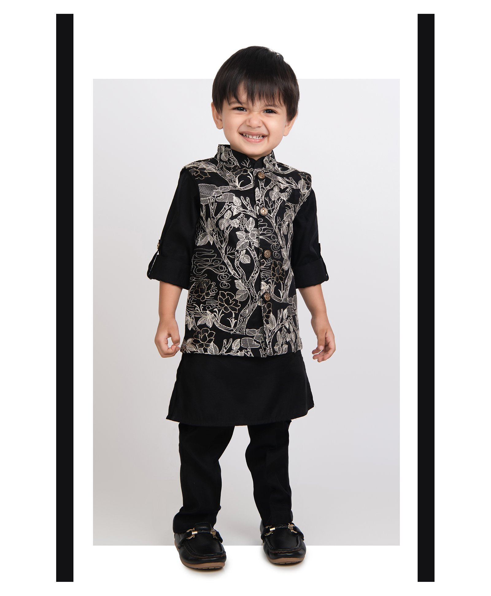 LITTLE COLLARS Full Sleeves Solid Kurta Pyjama With Floral Embroidered Jacket - Black-image-37