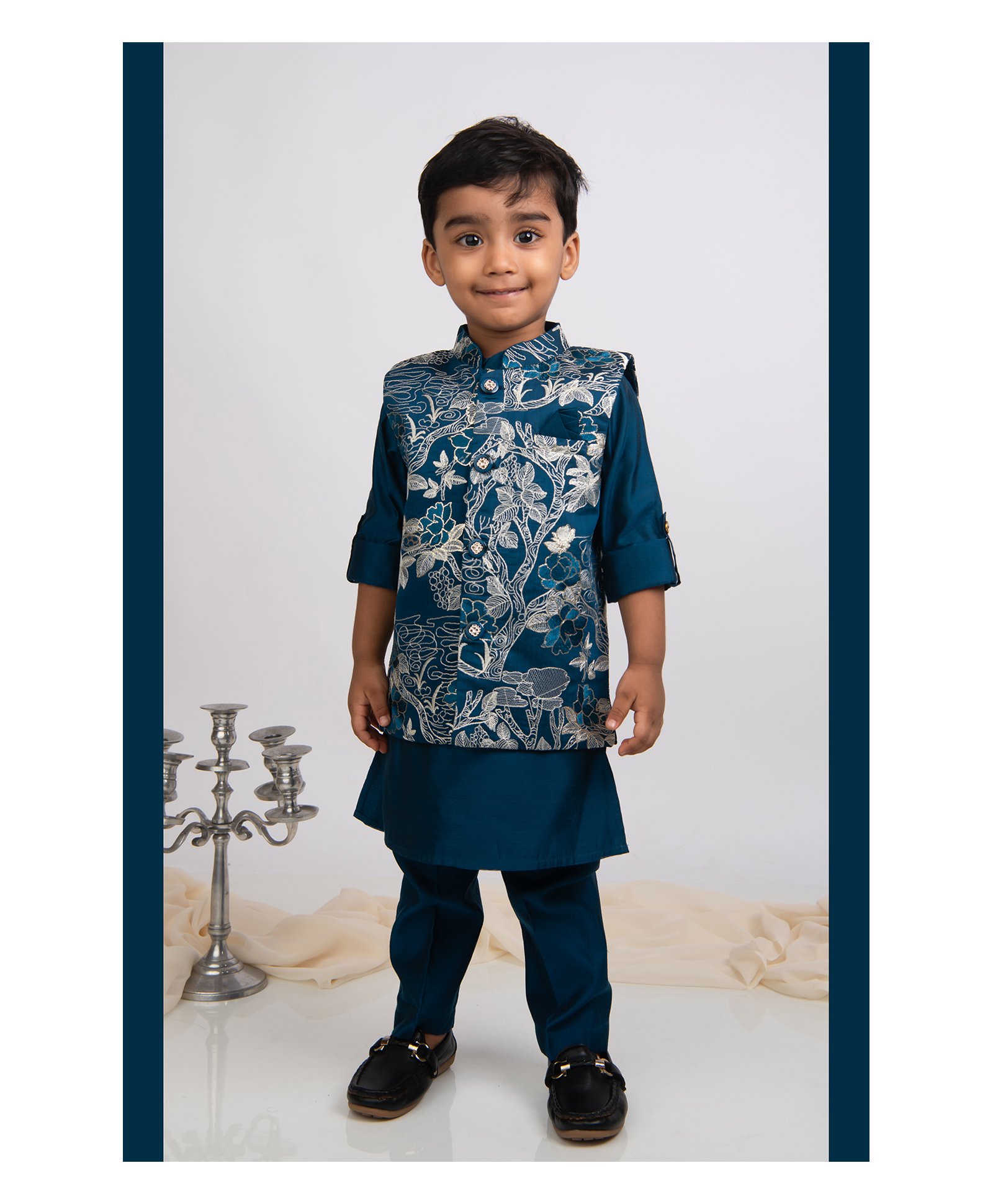LITTLE COLLARS Full Sleeves Solid Kurta Pyjama With Floral Embroidered Jacket - Blue-picture-17