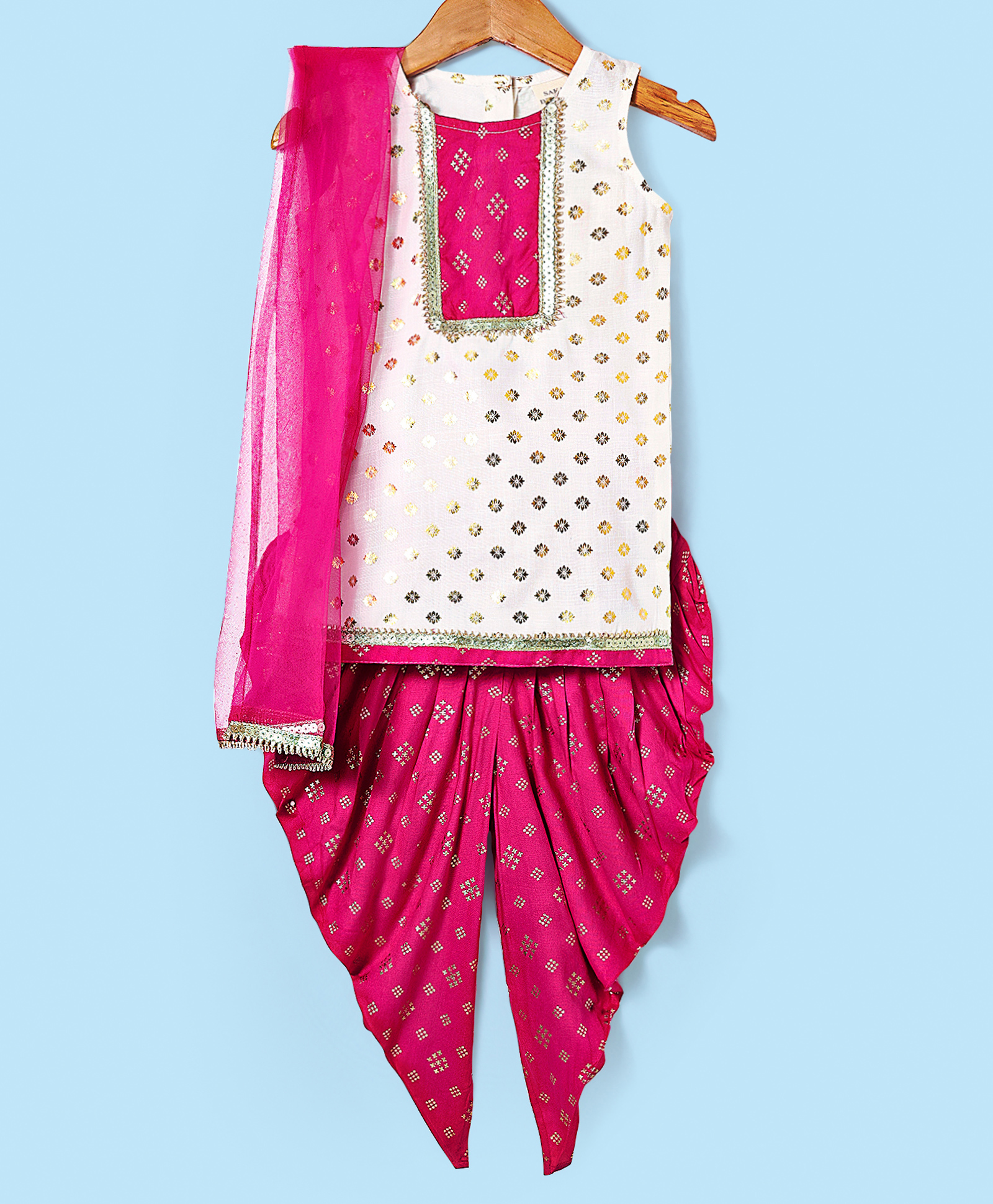 Saka Designs Silk Woven Sleeveless Kurta Salwar Set & Dupatta with Foil Print & Lace Detailing - Dark Pink & Golden-picture-13