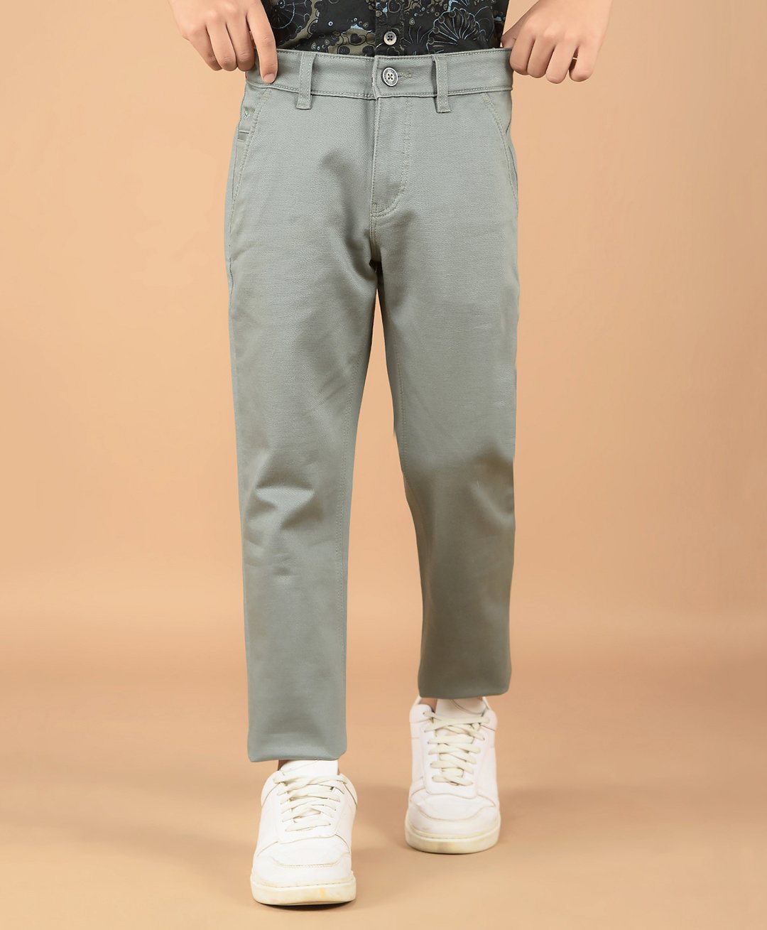CRIMSOUNE CLUB Cotton Solid Trousers - Green-image-26