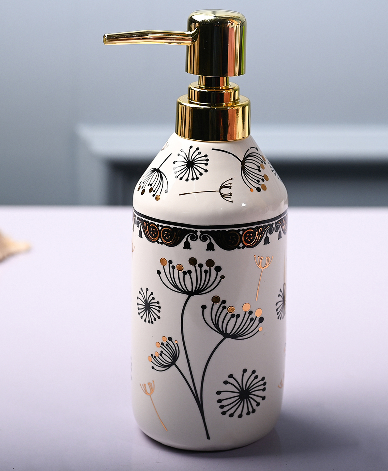 voncasa VoncasaCeramic Glossy Off Design color Soap Dispenser (750 ml)-picture-19