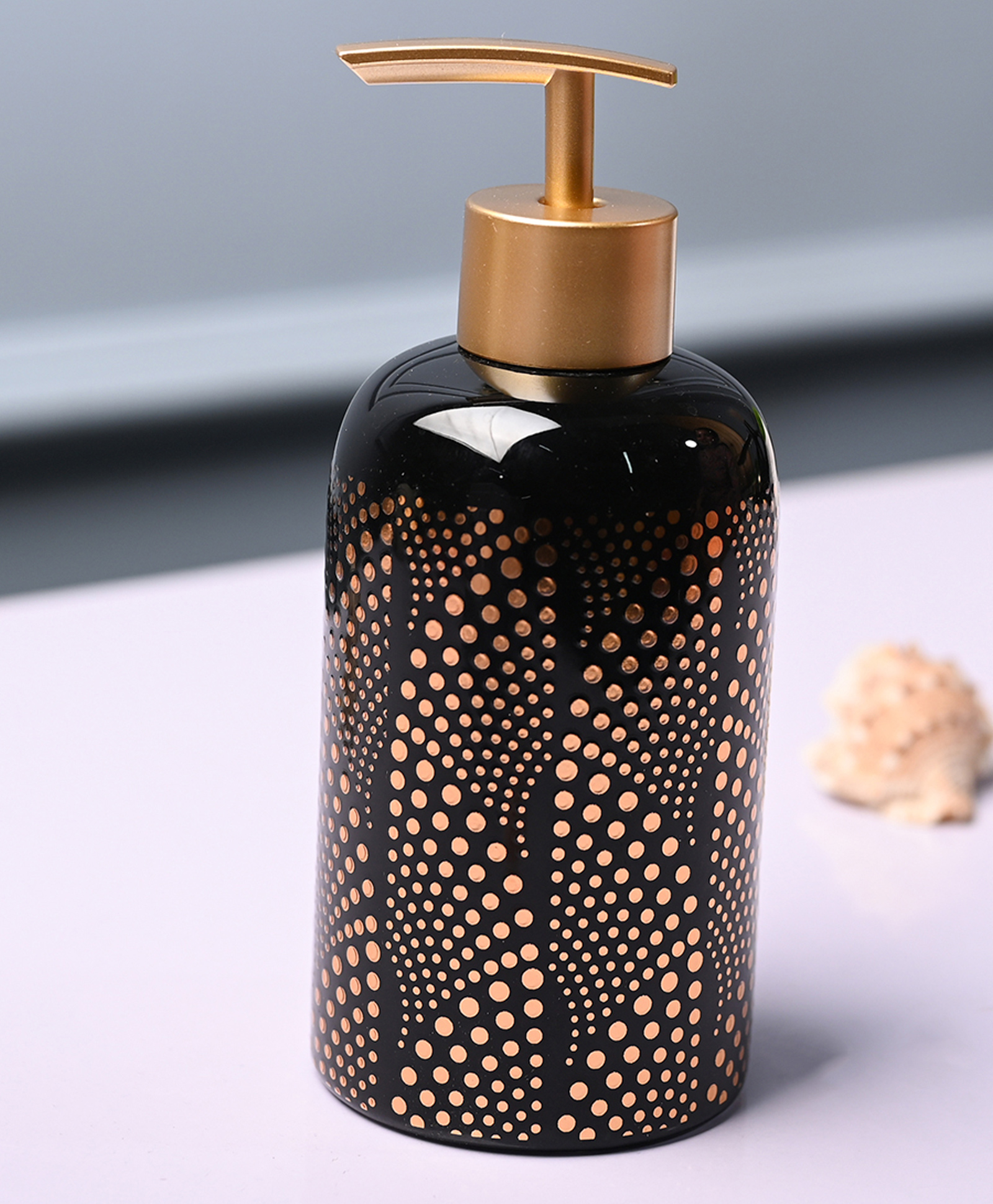 Voncasa Ceramic Glossy Black color Soap Dispenser (550 ml)-image-13