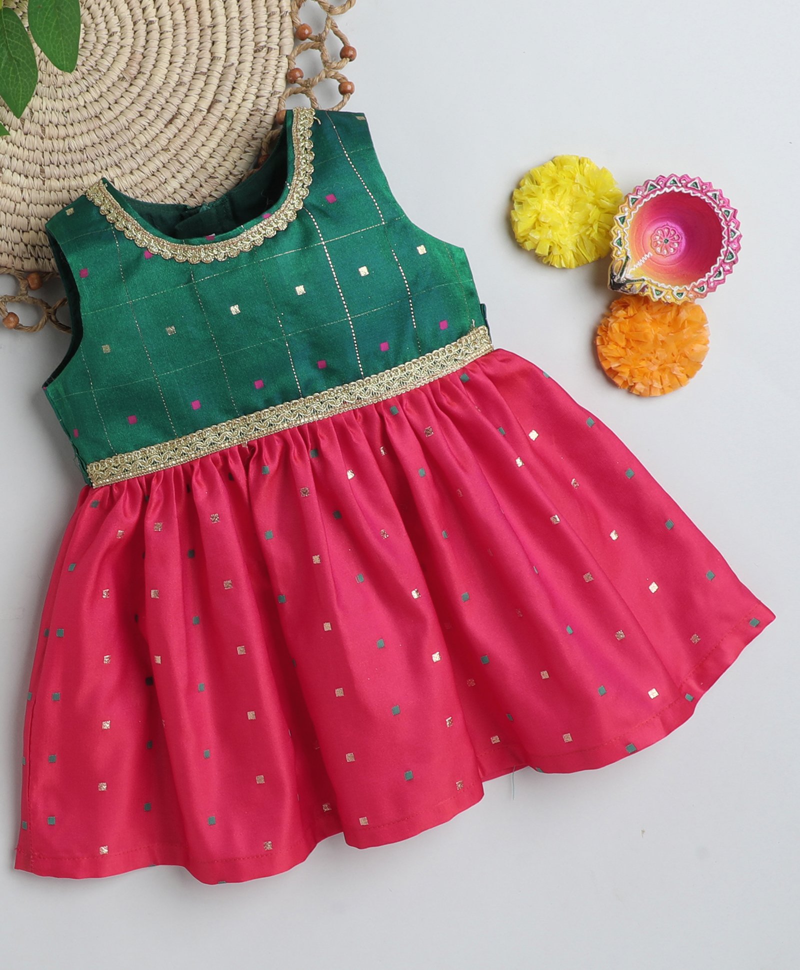 Many frocks & Sleeveless Square Foil Printed Lace Embellished Ethnic Dress - Pink & Green-image-13