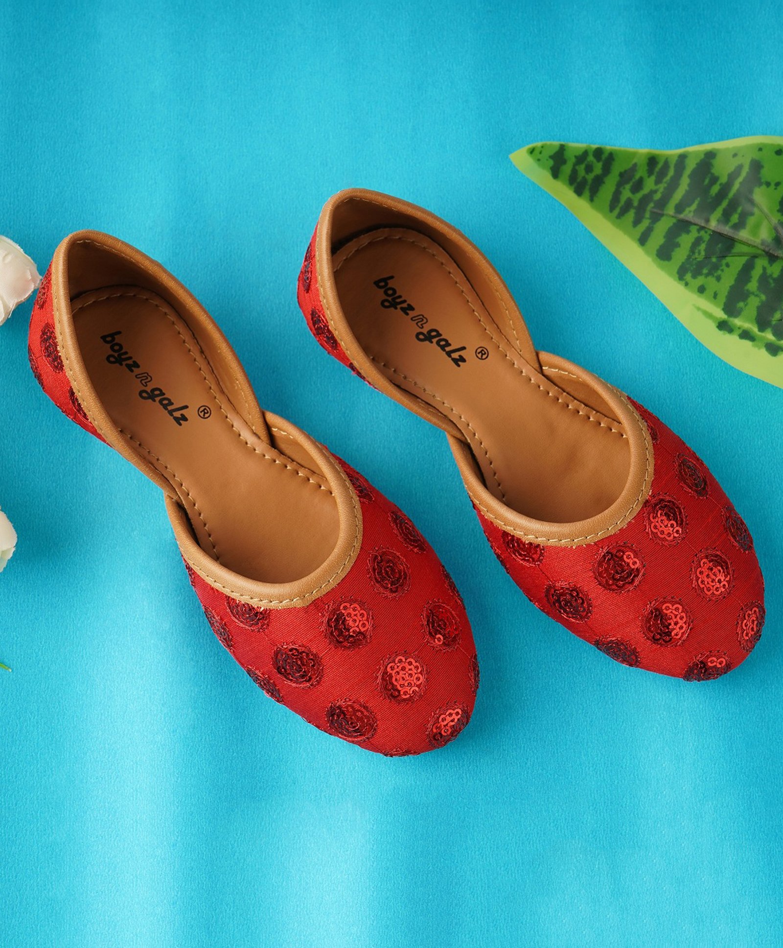 boyz n galz Sequins Embellished Mojaris - Red