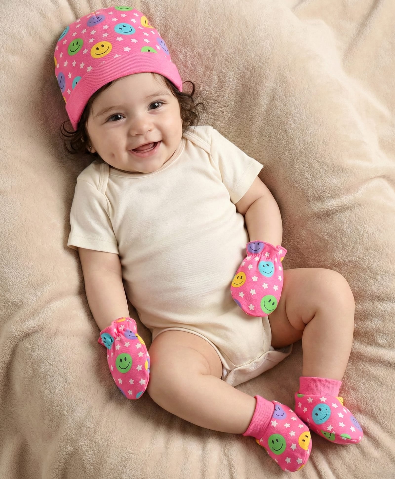 Babyhug Interlock Knit Cap Mittens & Booties With Smiley Print Pink - Diameter 9 cm-image-45