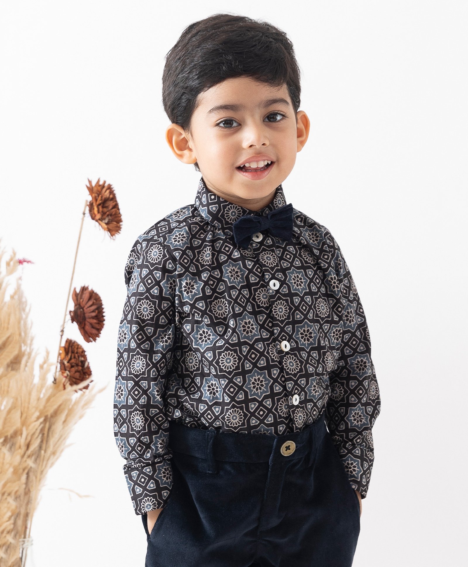 Tiber Taber 100% Cotton Full Sleeves Abstract Printed Shirt - Black-image-36