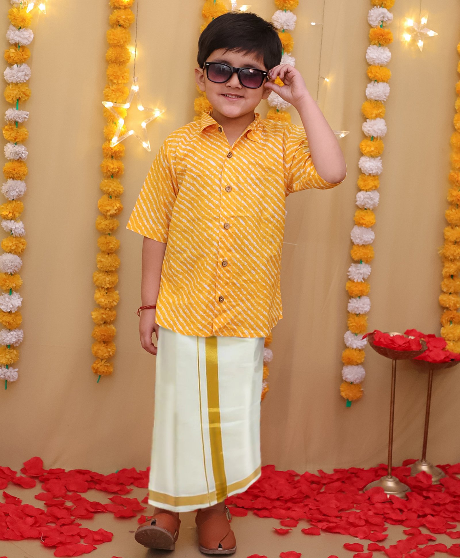 BownBee Cotton Half Sleeves Leheriya Printed Shirt & Mundu Lungi Set - Yellow-picture-23