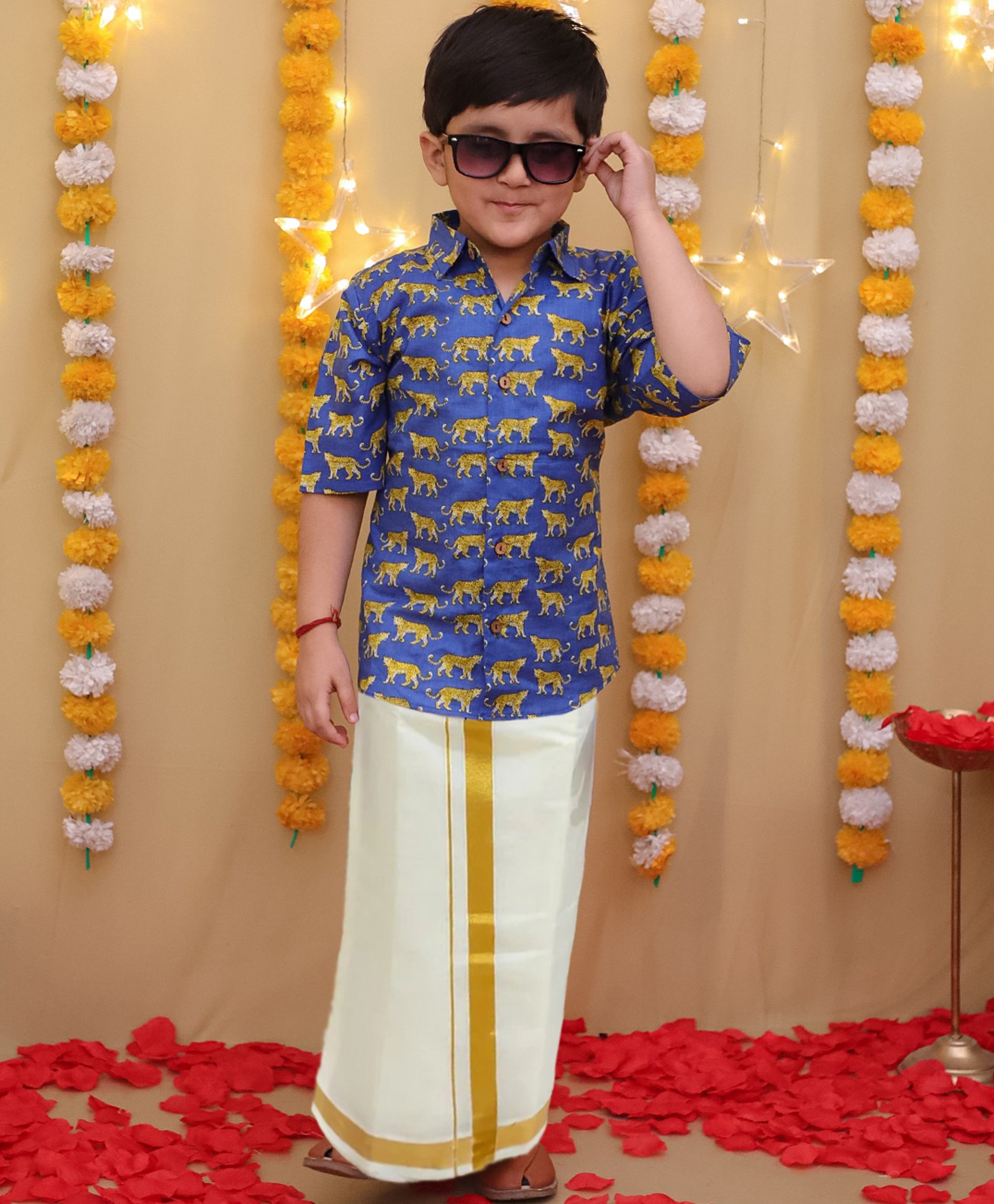 BownBee Cotton Half Sleeves Tigers Printed Shirt & Mundu Lungi Set - Blue-picture-15