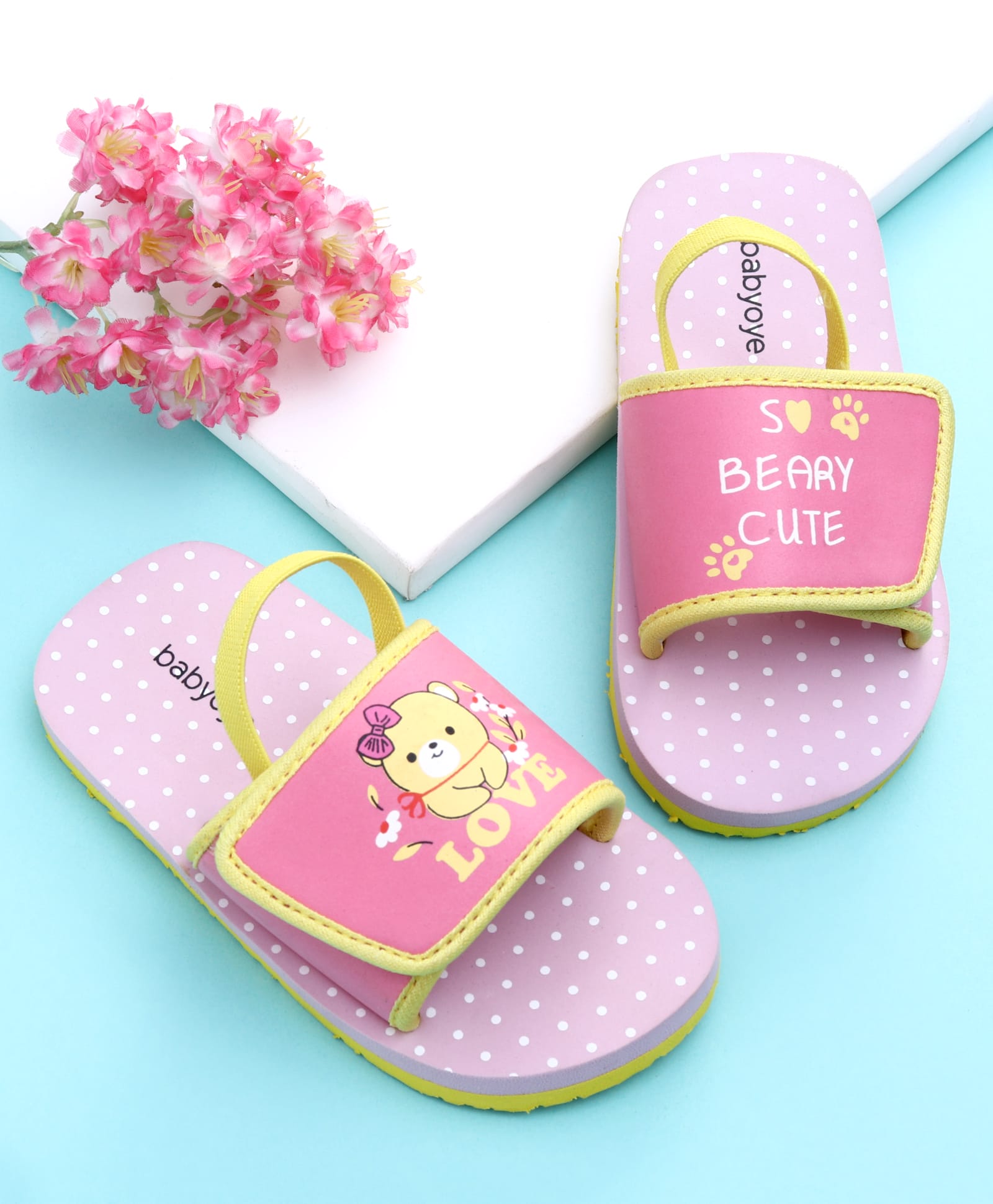 Babyoye Backstrap Closure Flip Flops With Teddy Bear Print - Pink