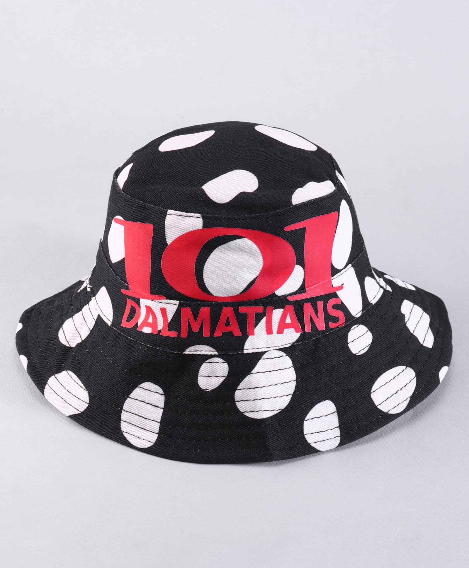 Babyhug Disney Cotton Woven Summer Caps with 101 Dalmatian Print Black White & Red - Diameter 24 cm-image-19