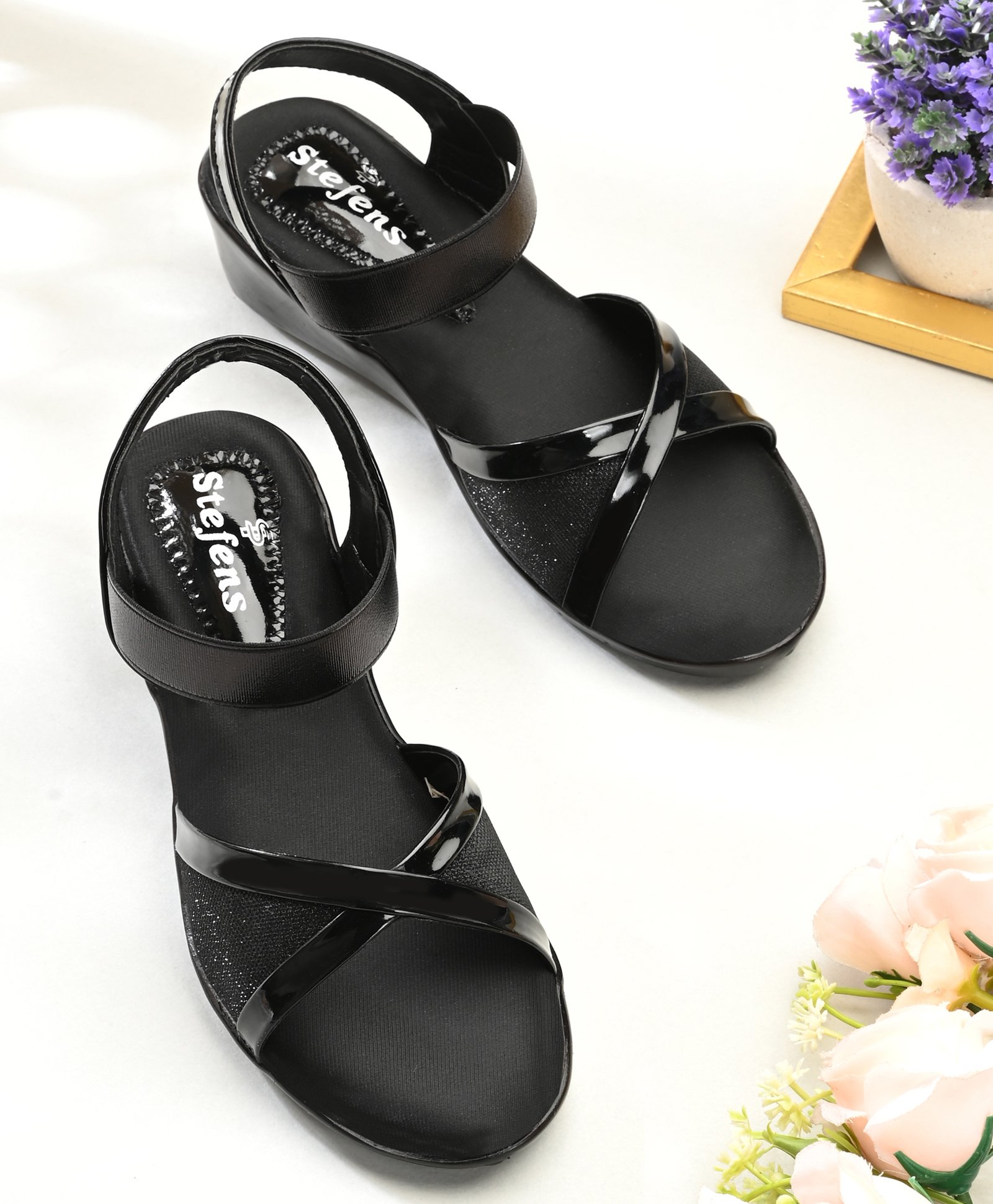 Stefens Solid Open Toe Sandals - Black-picture-15